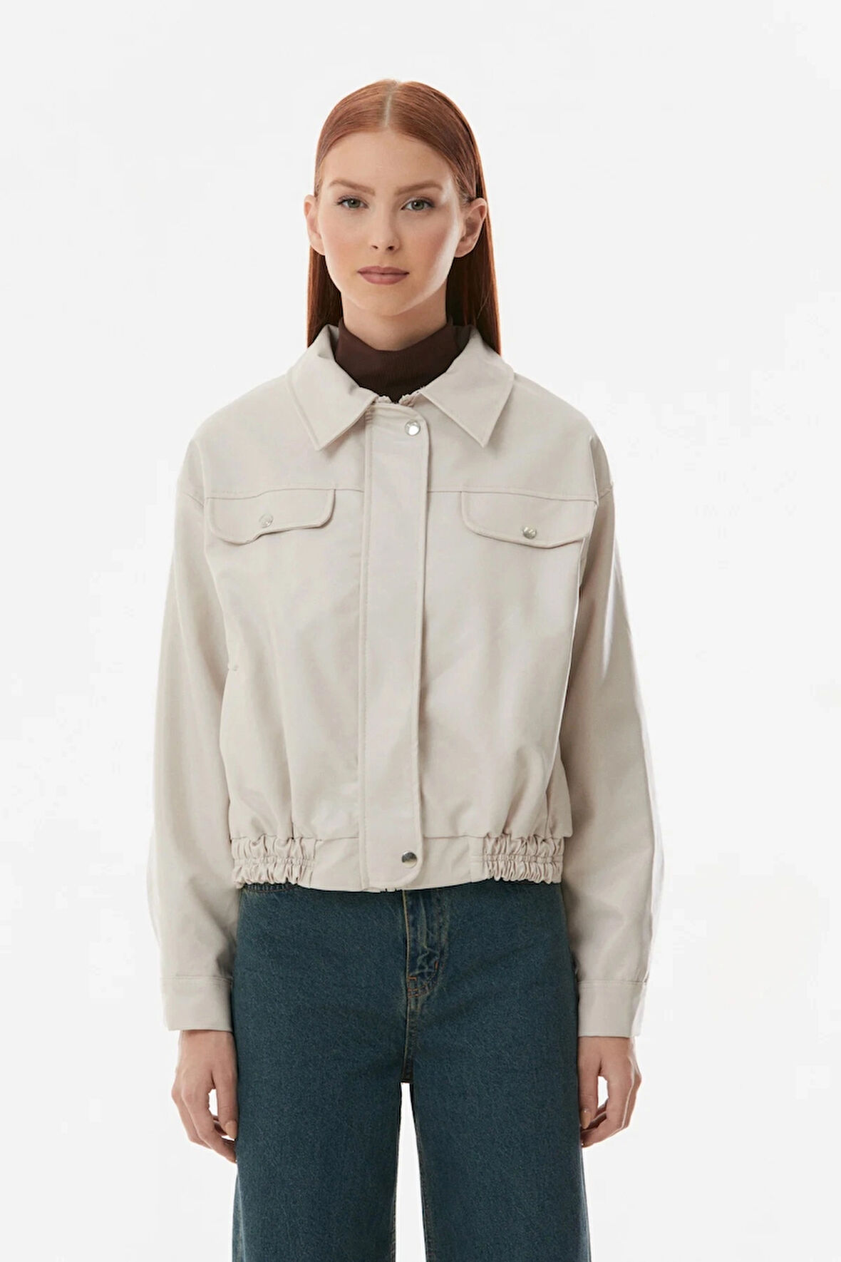 Kadın Ekru Kısa Suni Deri Cep Detaylı Astarlı Tarz Ceket HZL23W-BD110331