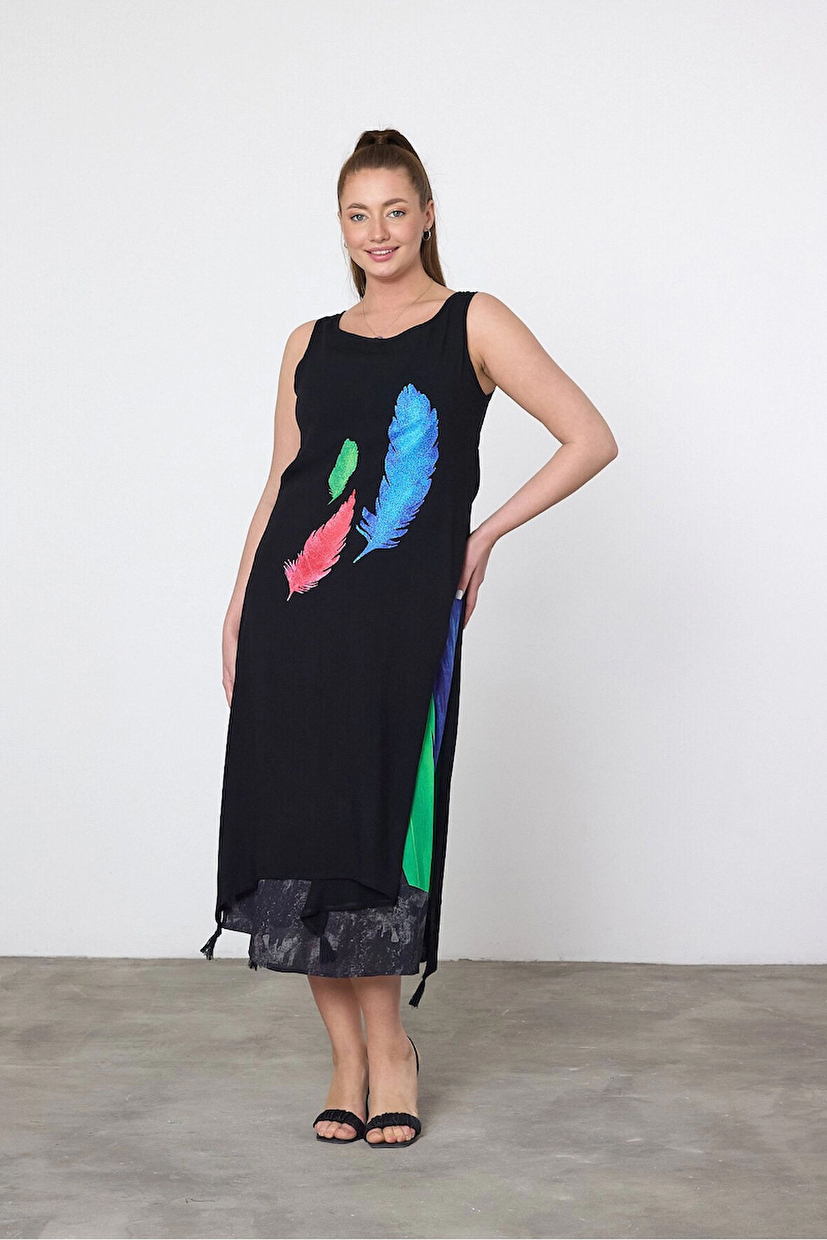 Kadın Siyah Mavi Kuş Tüyü Desenli Astarlı Viskon Elbise HZL25S-VM120251