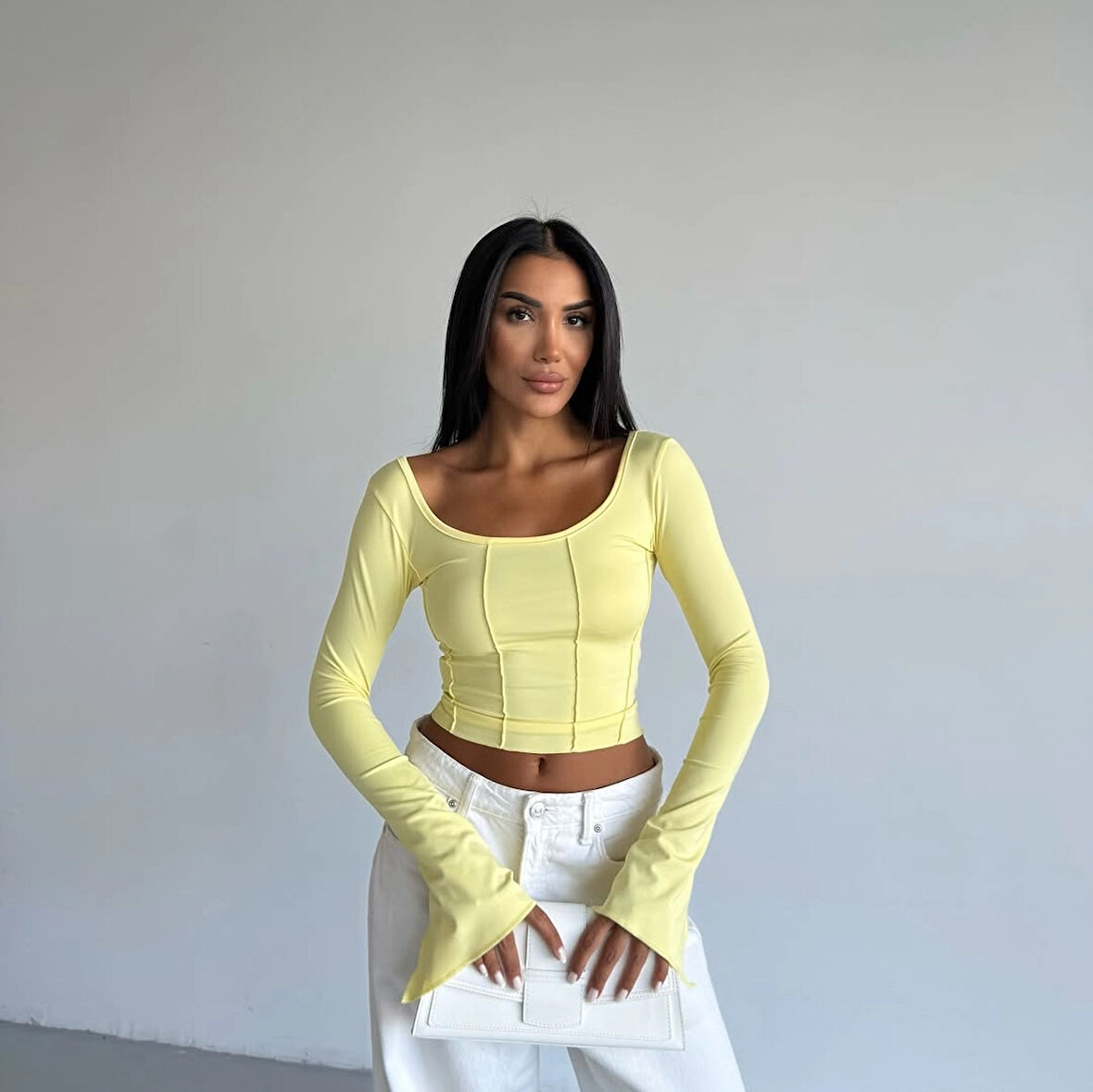 Kadın Sarı Uzun Kollu Arkası Bağlamalı Fit Kesim Crop Bluz HZL25W-FRY122771