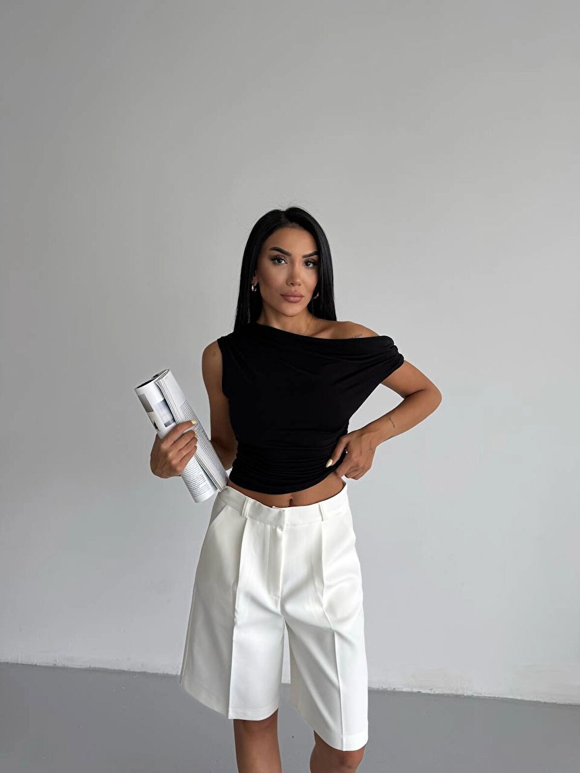 Kadın Siyah Yandan Drapeli Kayık Yaka Sandy Bluz HZL25S-FRY123201