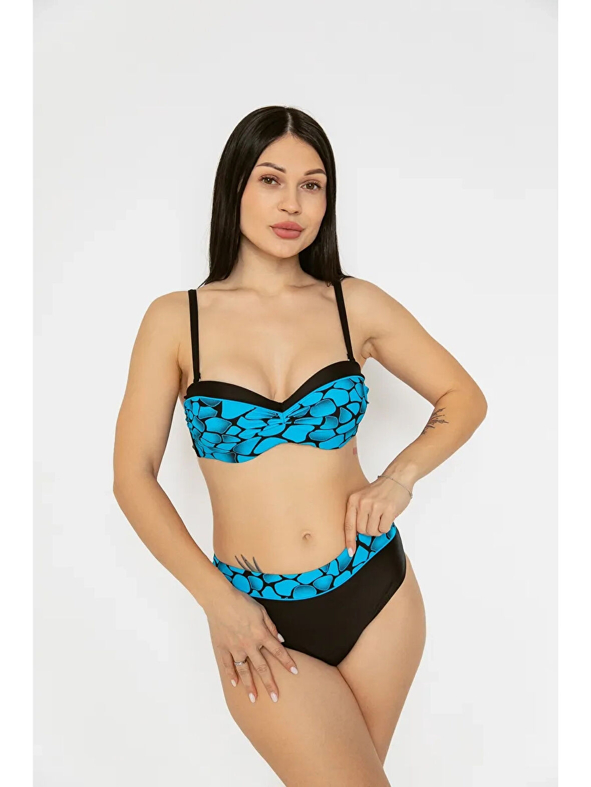 Kadın Mavi Siyah Desenli Astarlı Bikini Takımı HZL25S-LC25143