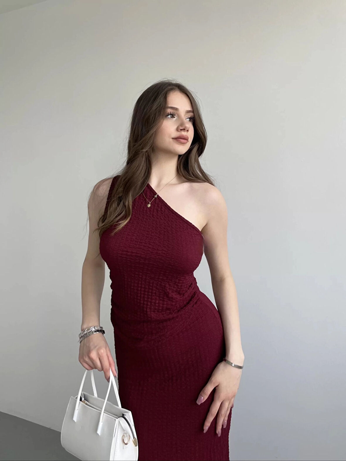Kadın Bordo Gofre Kumaş Tek Omuz Bluz HZL25S-ZK13271