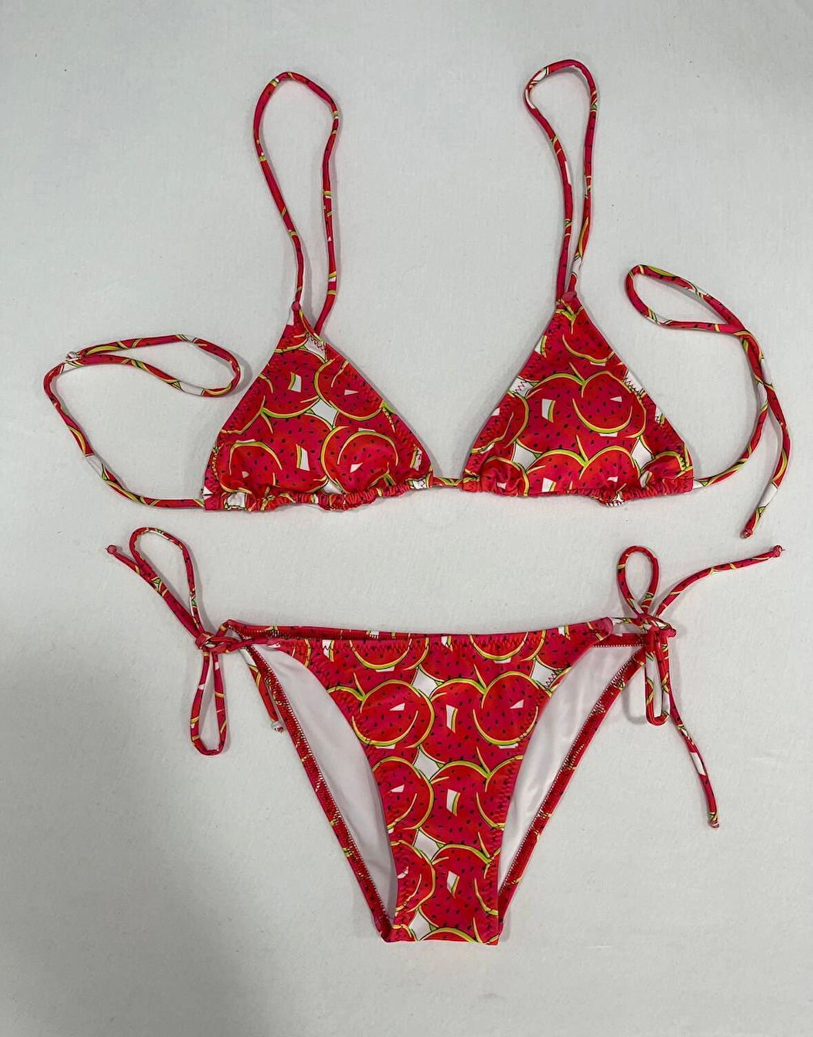 Kadın Kırmızı Karpuz Desen Boyundan İp Bağlamalı Üçgen Bikini Takımı HZL25S-LC5005