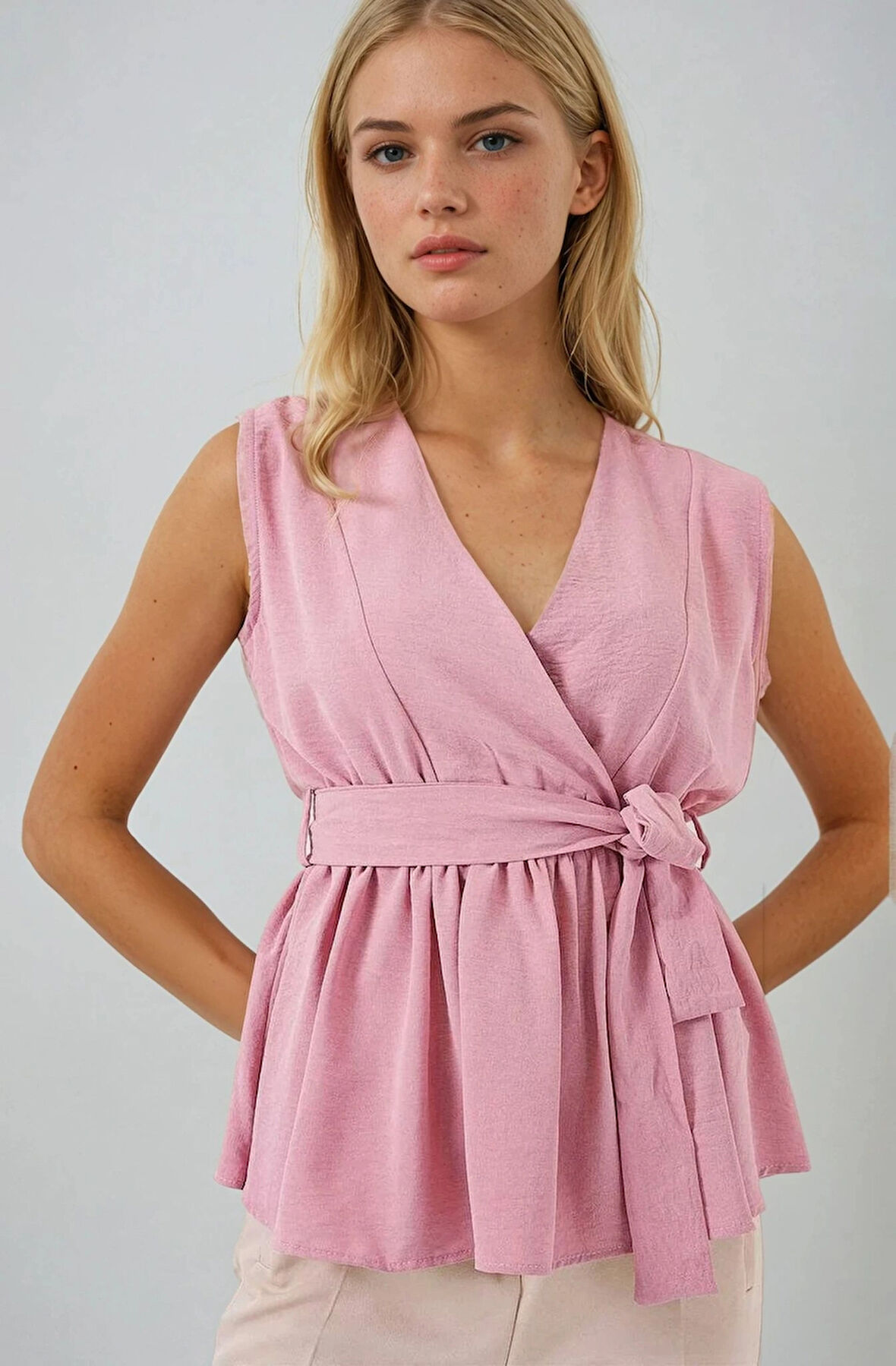 Kadın Pudra Kruvaze Yaka Beli Lastikli Kuşaklı Bluz HZL25S-BD19661