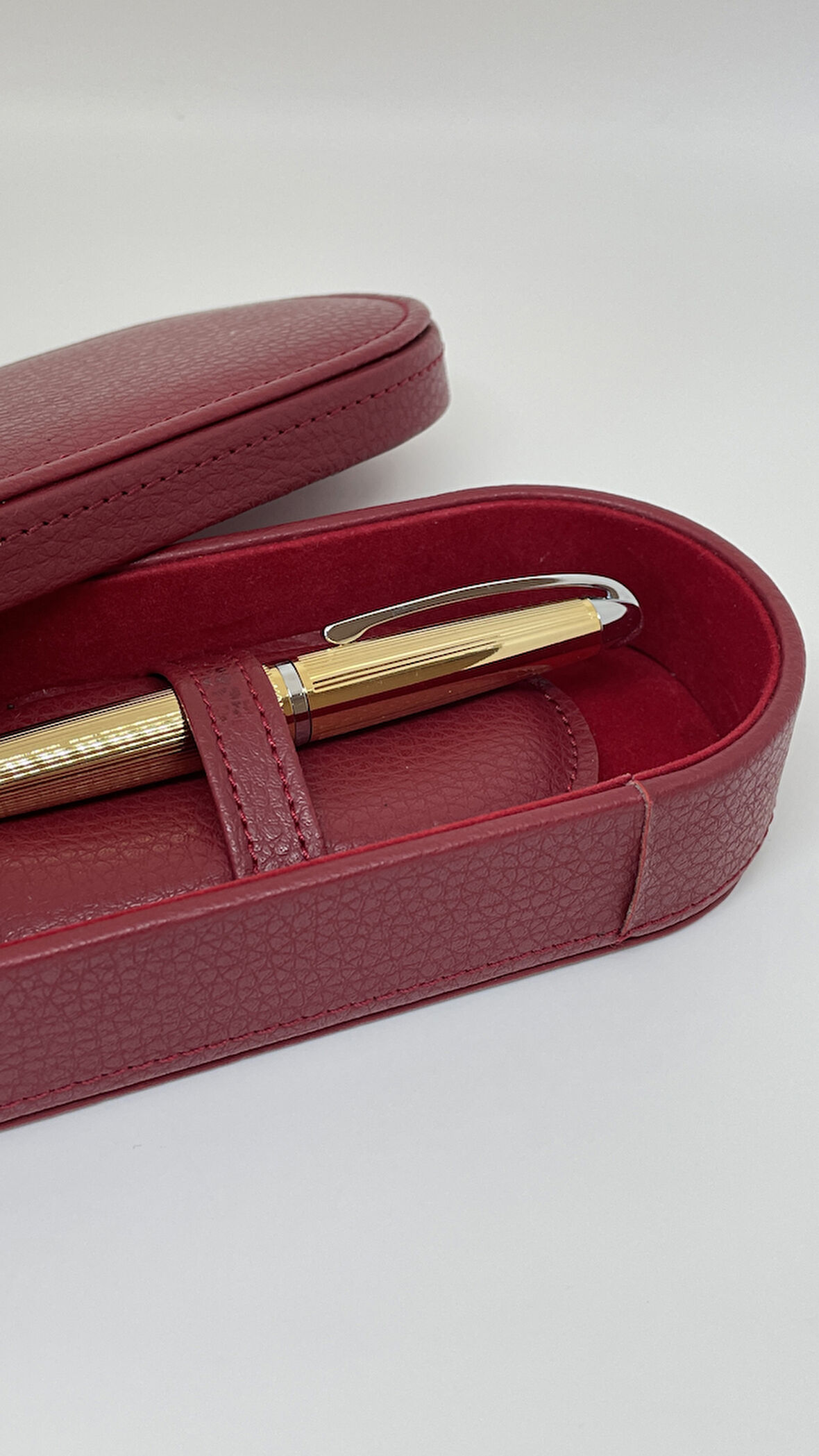 Lüks Deri Kutulu Altın Dokulu Roller Kalem