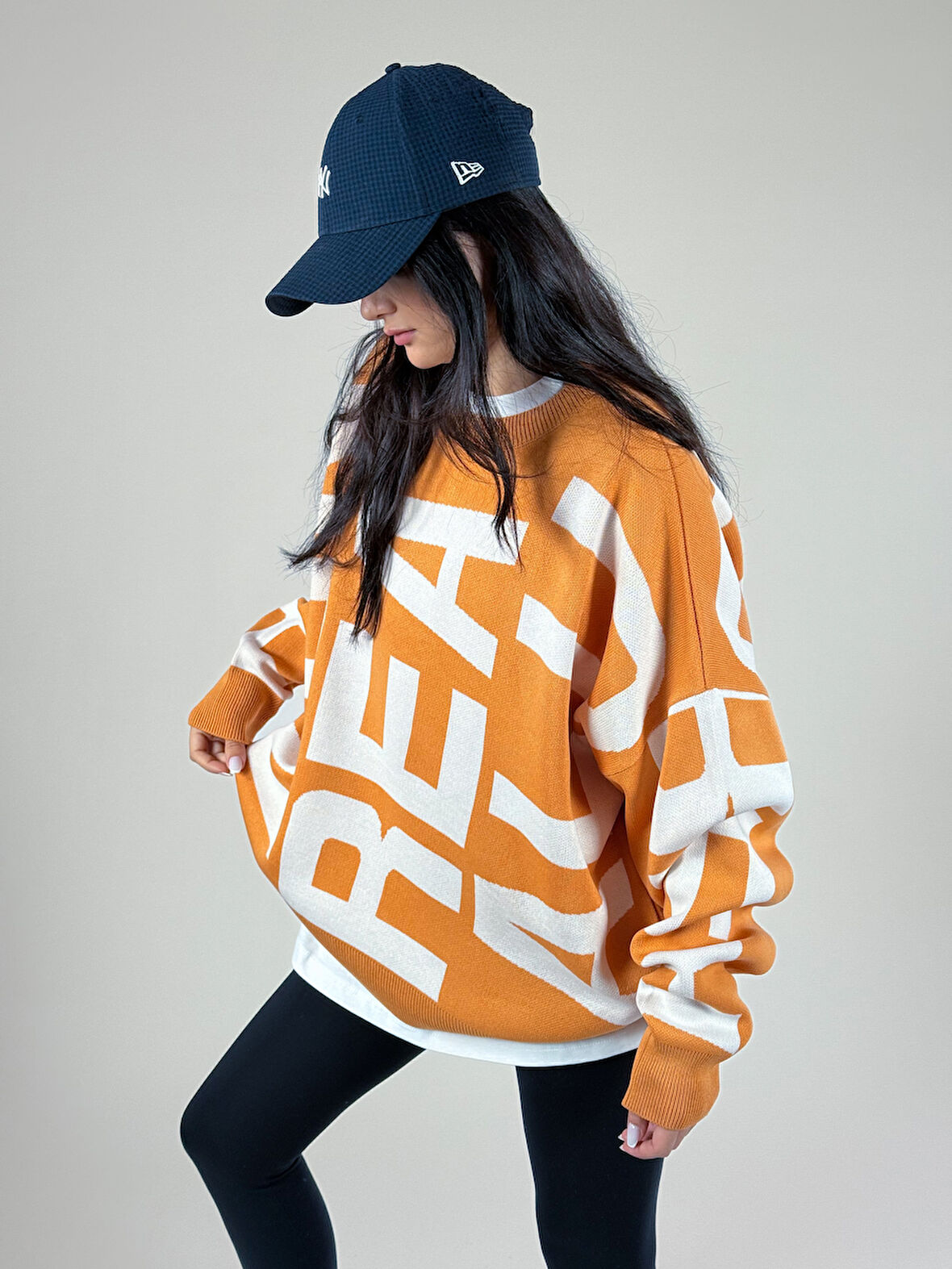 Bold Print Oversize Kadın Turuncu Sweat COC1180