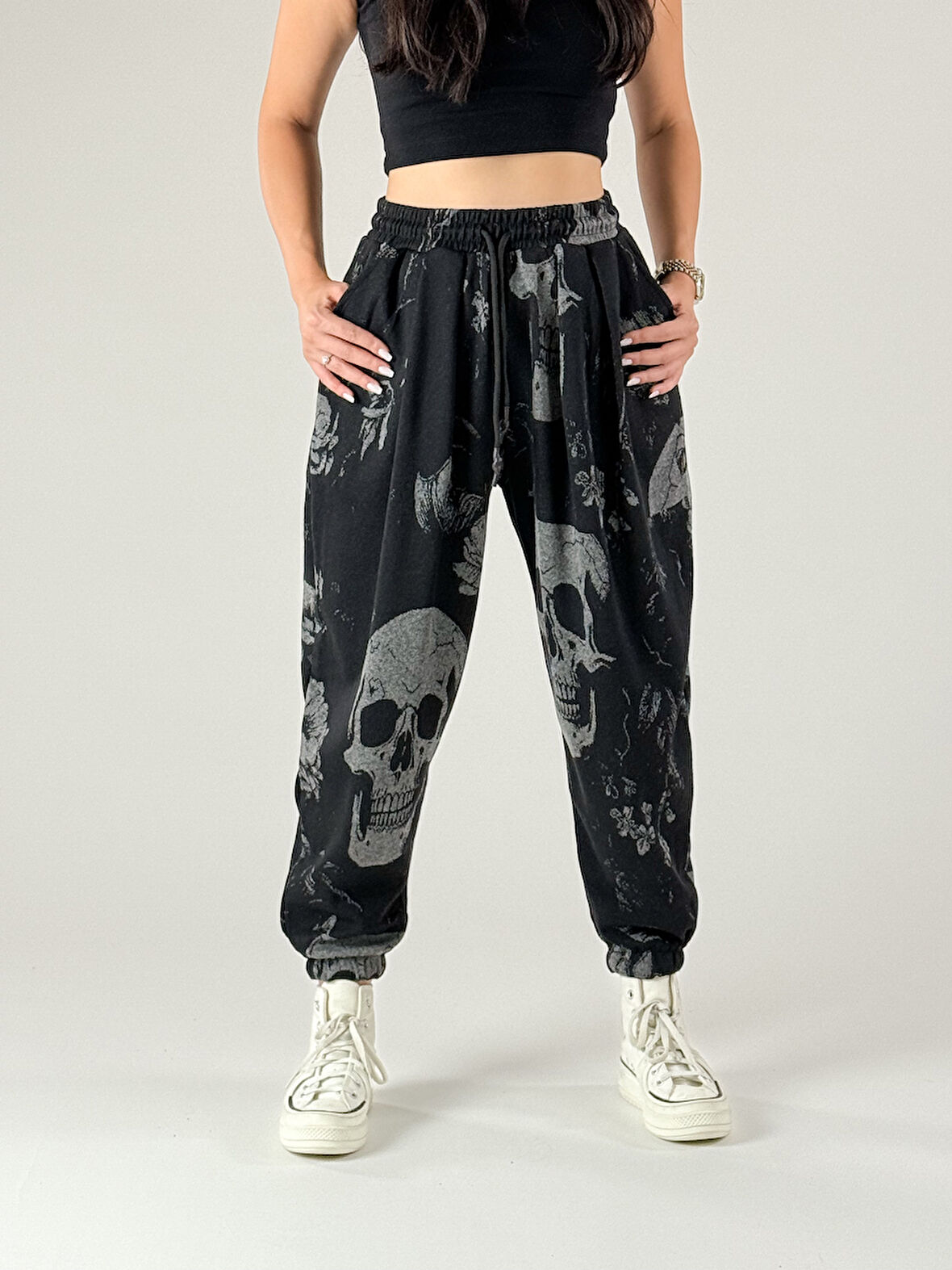 Kurukafa Desenli Kadın Pileli Jogger Pantolon COC1174