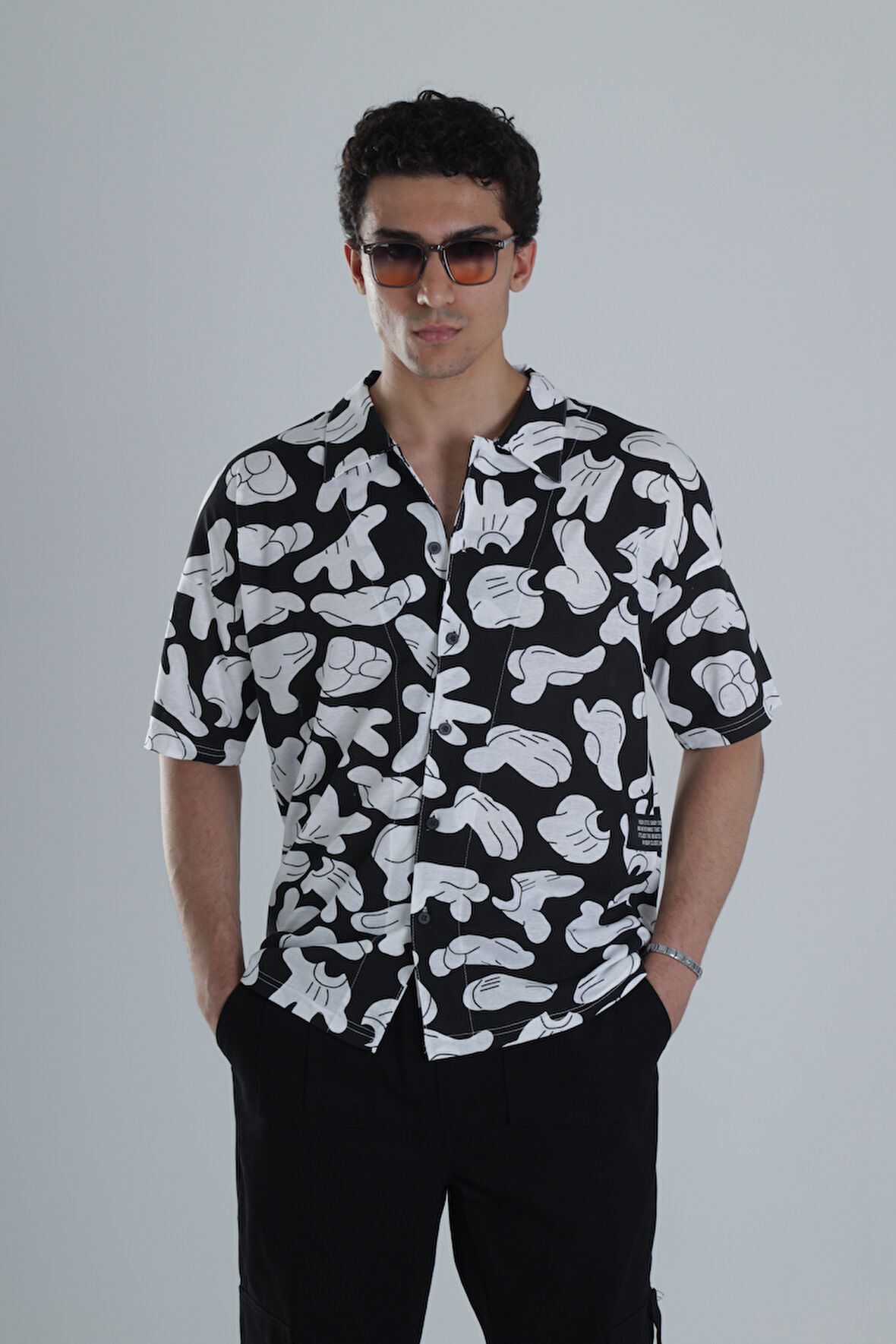 Erkek Siyah Beyaz Desenli Hawai Gömlek COC1164