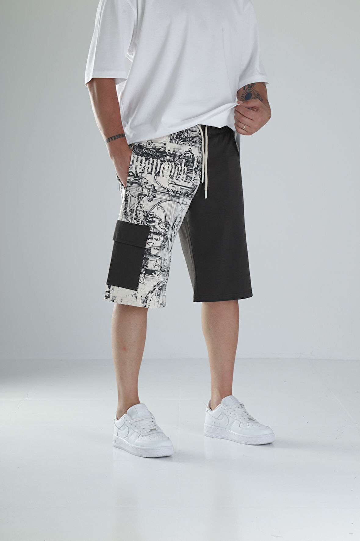 Desenli Tasarım Haki Şort COC1489