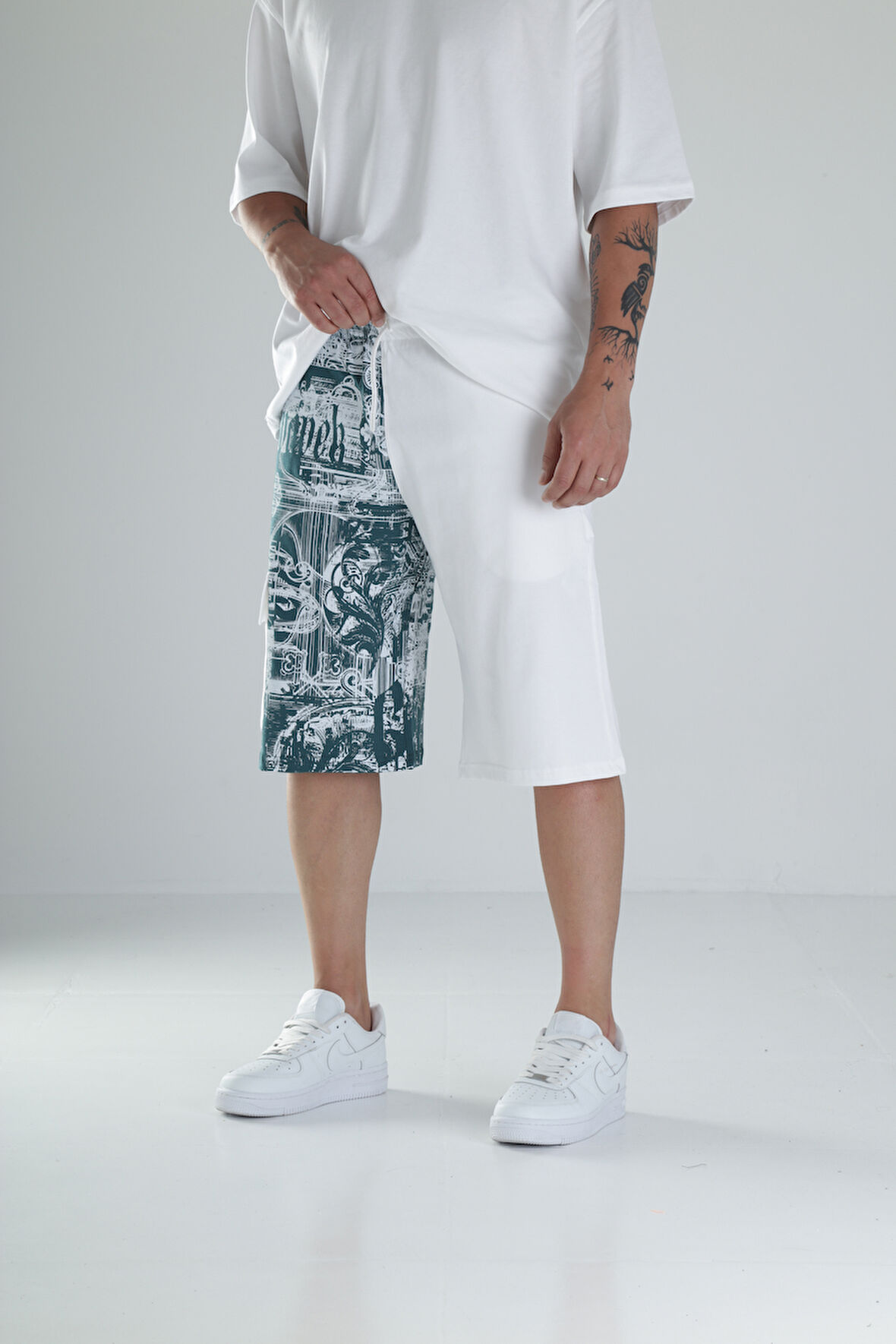 Desenli Tasarım Beyaz Şort COC1486