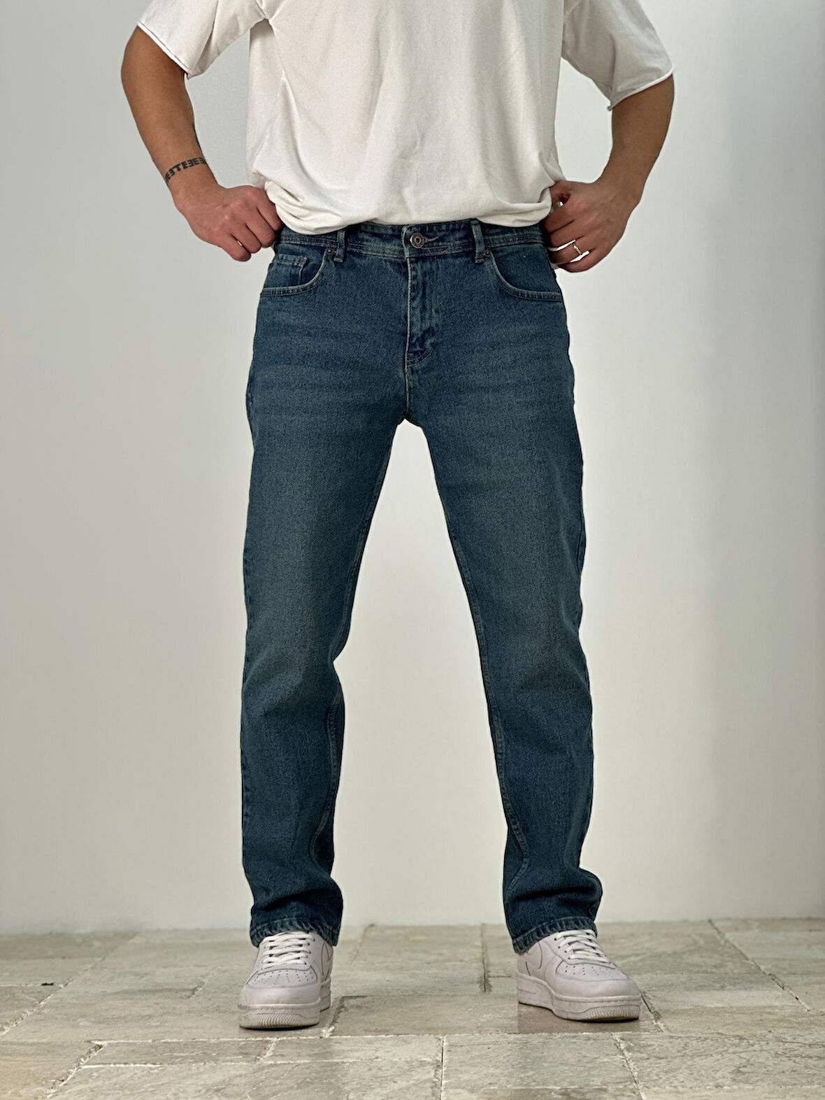 Premium Kalite Regular Kalıp Lacivet Zeminli Likralı Kot Pantolon COC1937