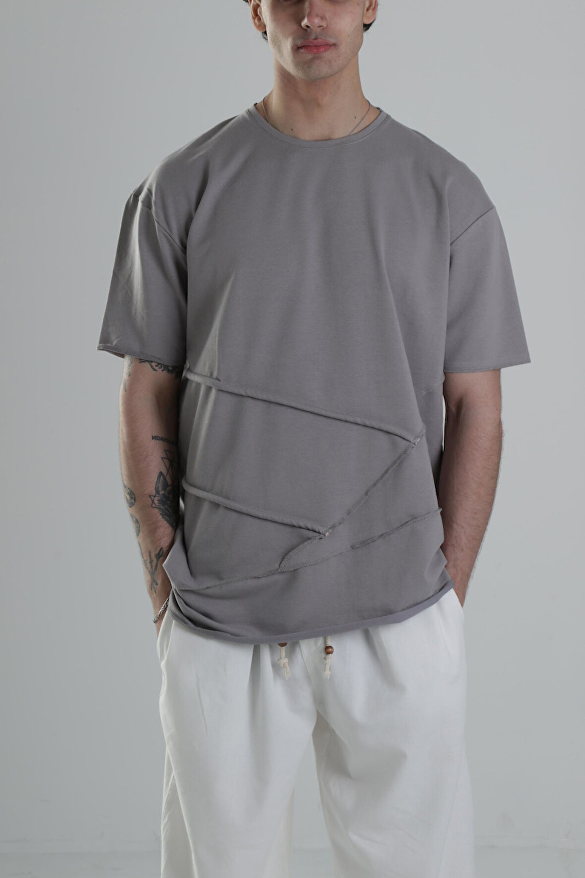 Gri Halat Detaylı Tasarım T-Shirt COC2117