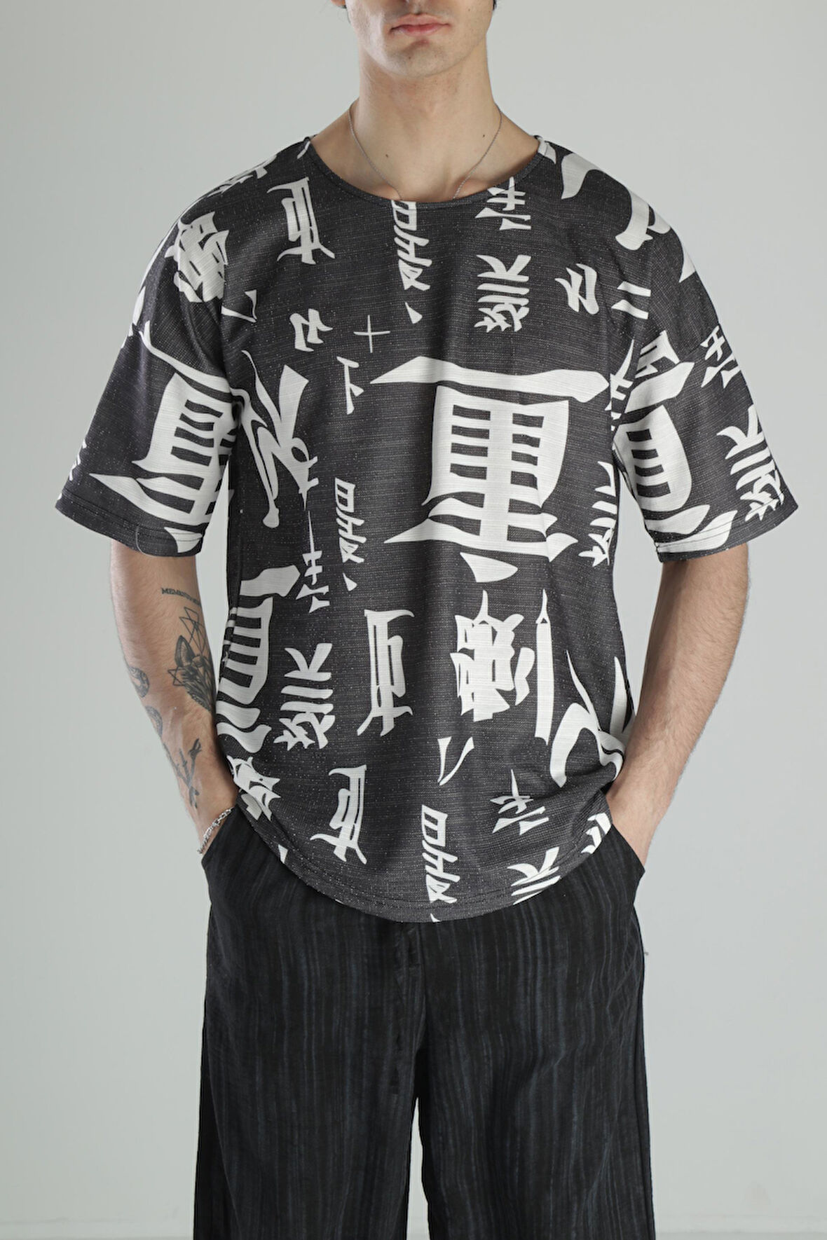 Chinese Detaylı Pamuk T-Shirt COC2322