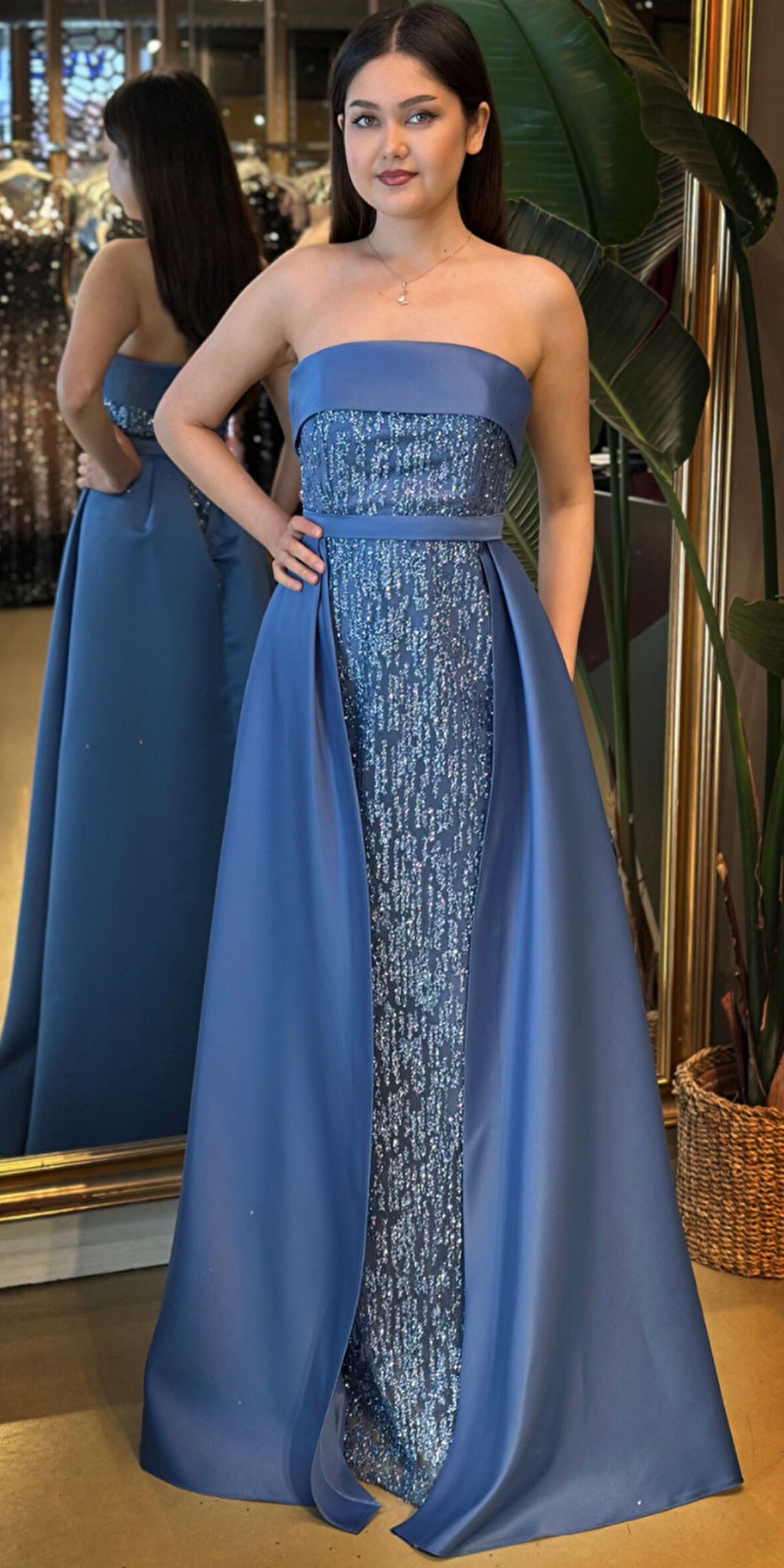 İndigo Straplez Yaka Çıkarılabilir Kuyruklu Düz Kesim Simli Uzun Abiye Elbise 7699