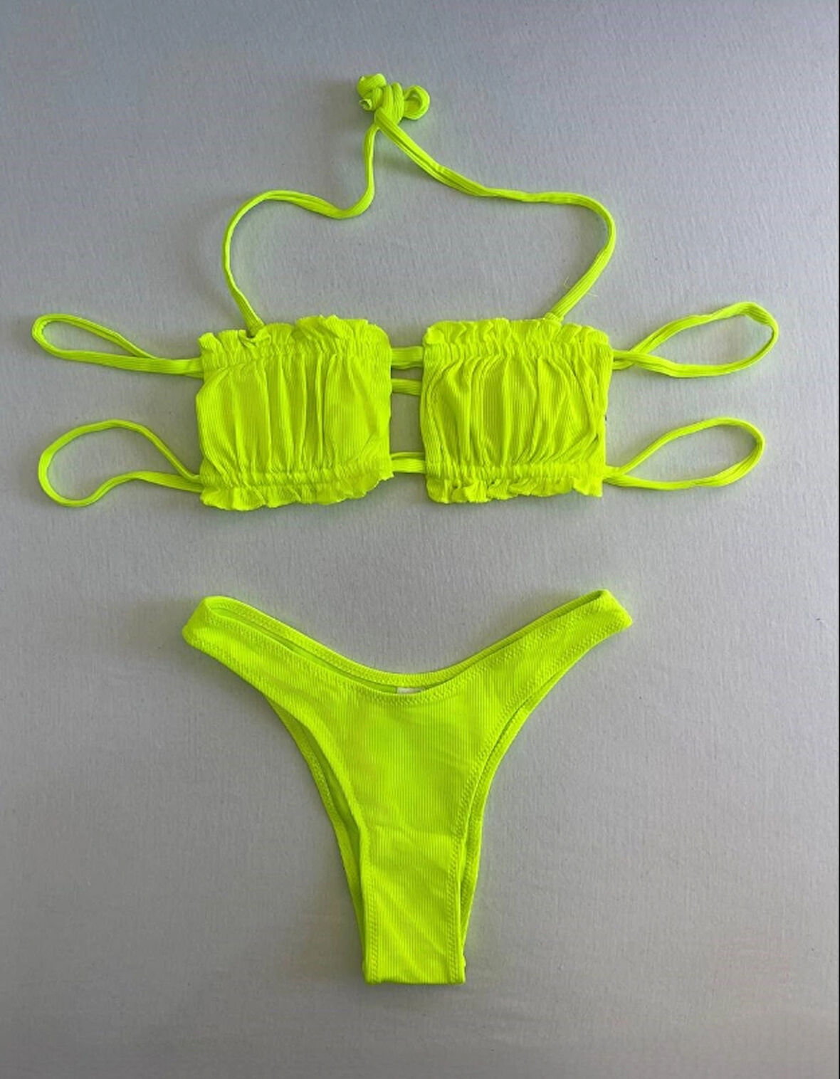 Kadın Neon Yeşil İp Bağlamalı Büzgülü Straplez Bikini Takım HZL25S-LC2226