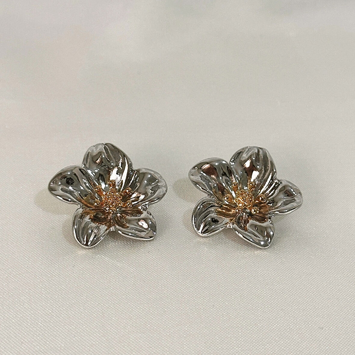 Flower Silver-Gold Çelik Küpe