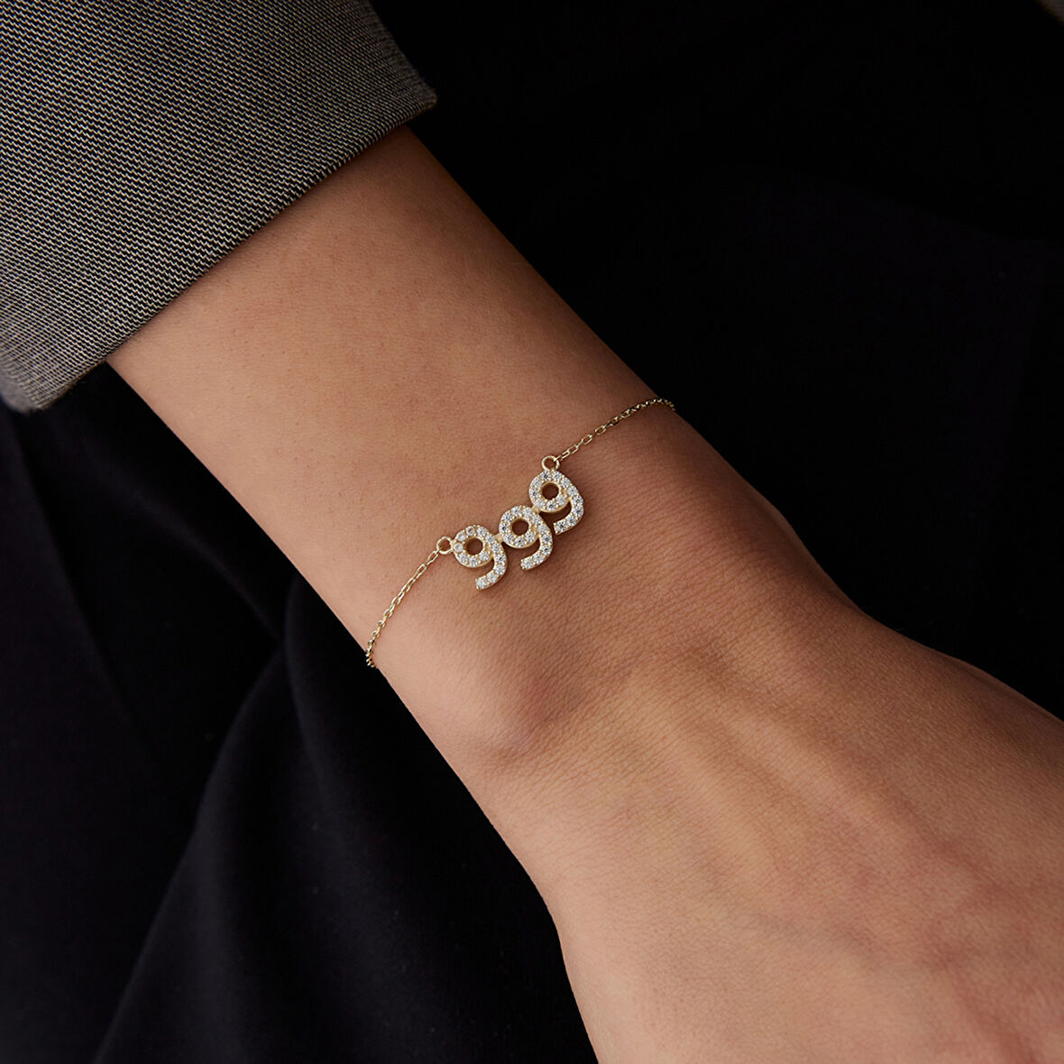 999 Taşlı Manifest Bileklik