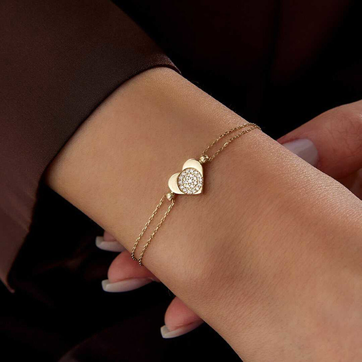 Daire Taşlı Kalp Bileklik