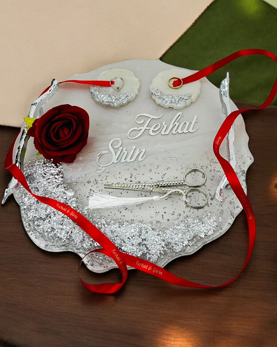 Enchant Gümüş Polyester Söz Tepsisi