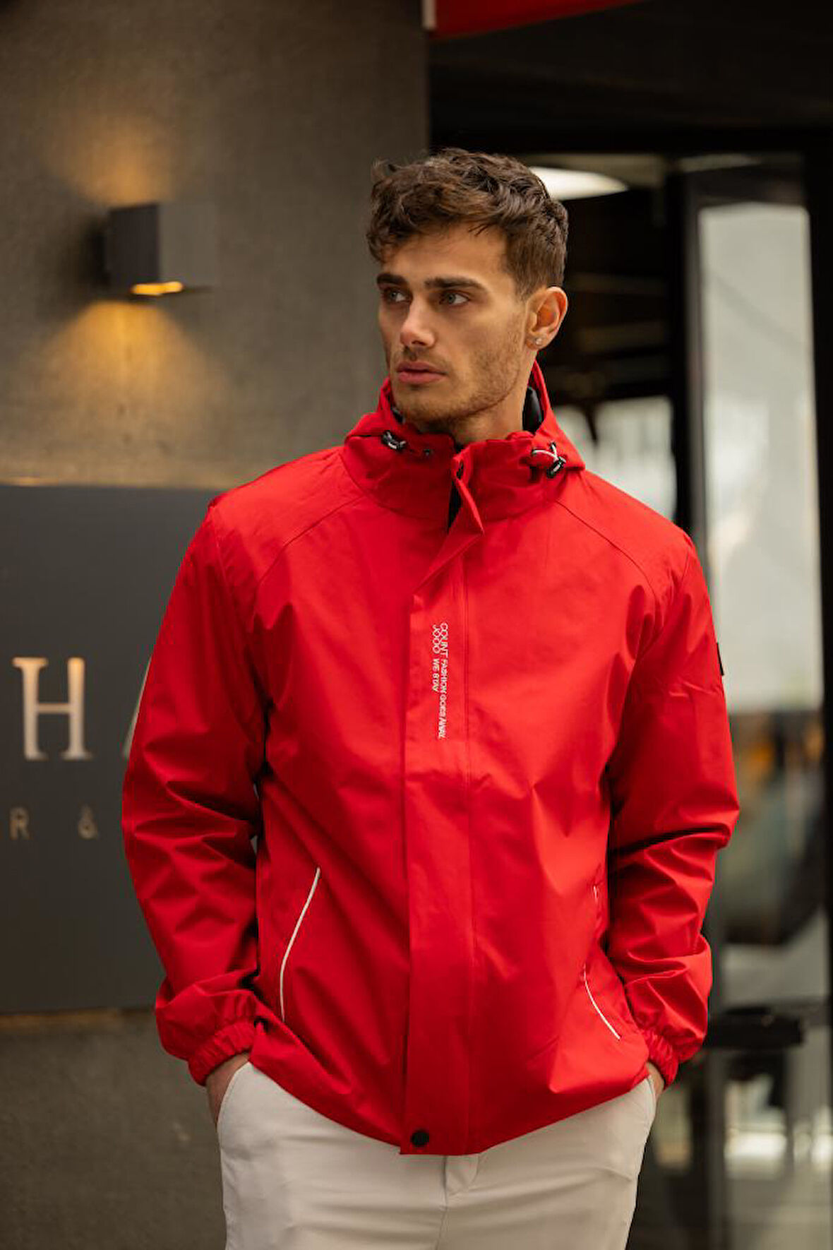 YEAST İçi Astarlı Suya Dayanıklı Kapşonlu Fermuarlı Yağmurluk - Kırmızı