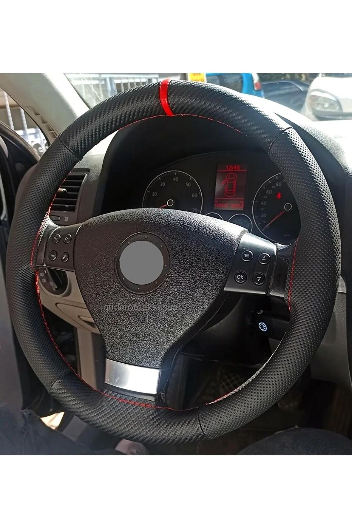 Vw Golf 6 Uyumlu Dikmeli Direksiyon Kılıfı Noktalı Karbon Kırmızı Yüzüklü