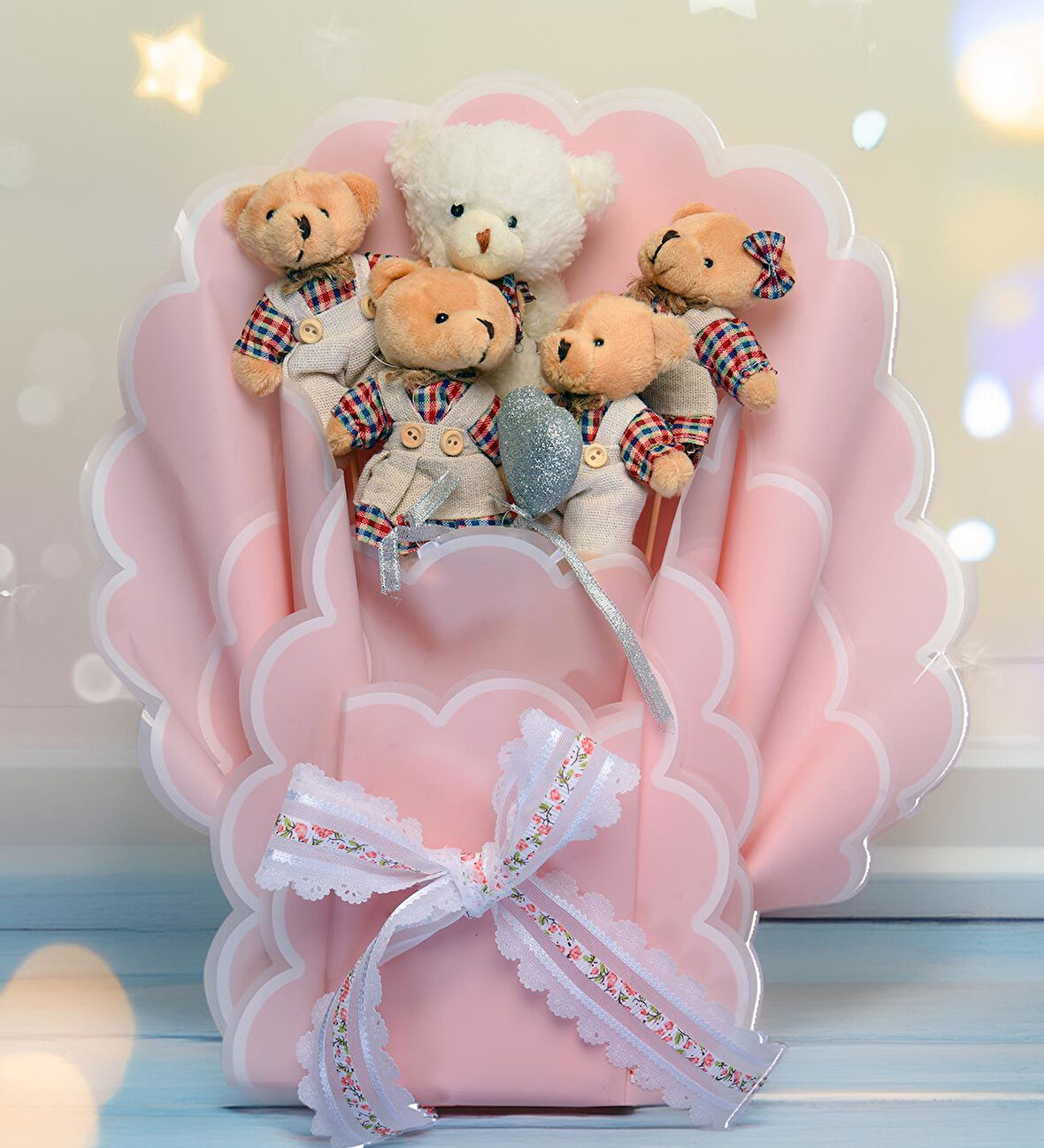 Premium Giysili Yumoş Peluş Ayıcık Buketi, Sevgiliye, Doğum Gününe Hediye