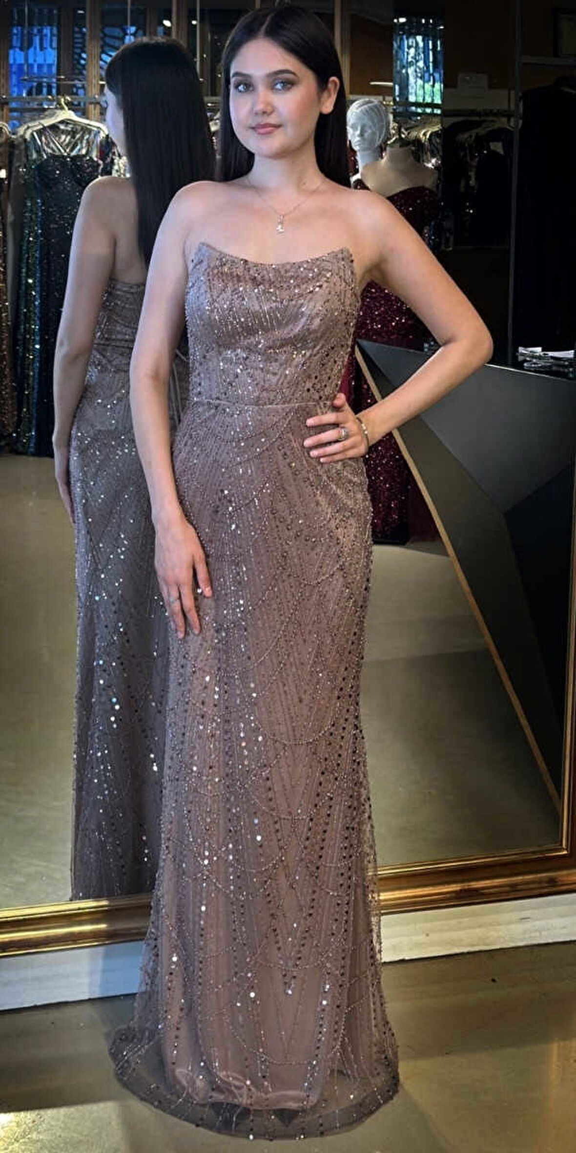 Bakır Straplez Yaka Sırt Dekolteli Düz Kesim Pullu Boncuklu Uzun Abiye Elbise 7778