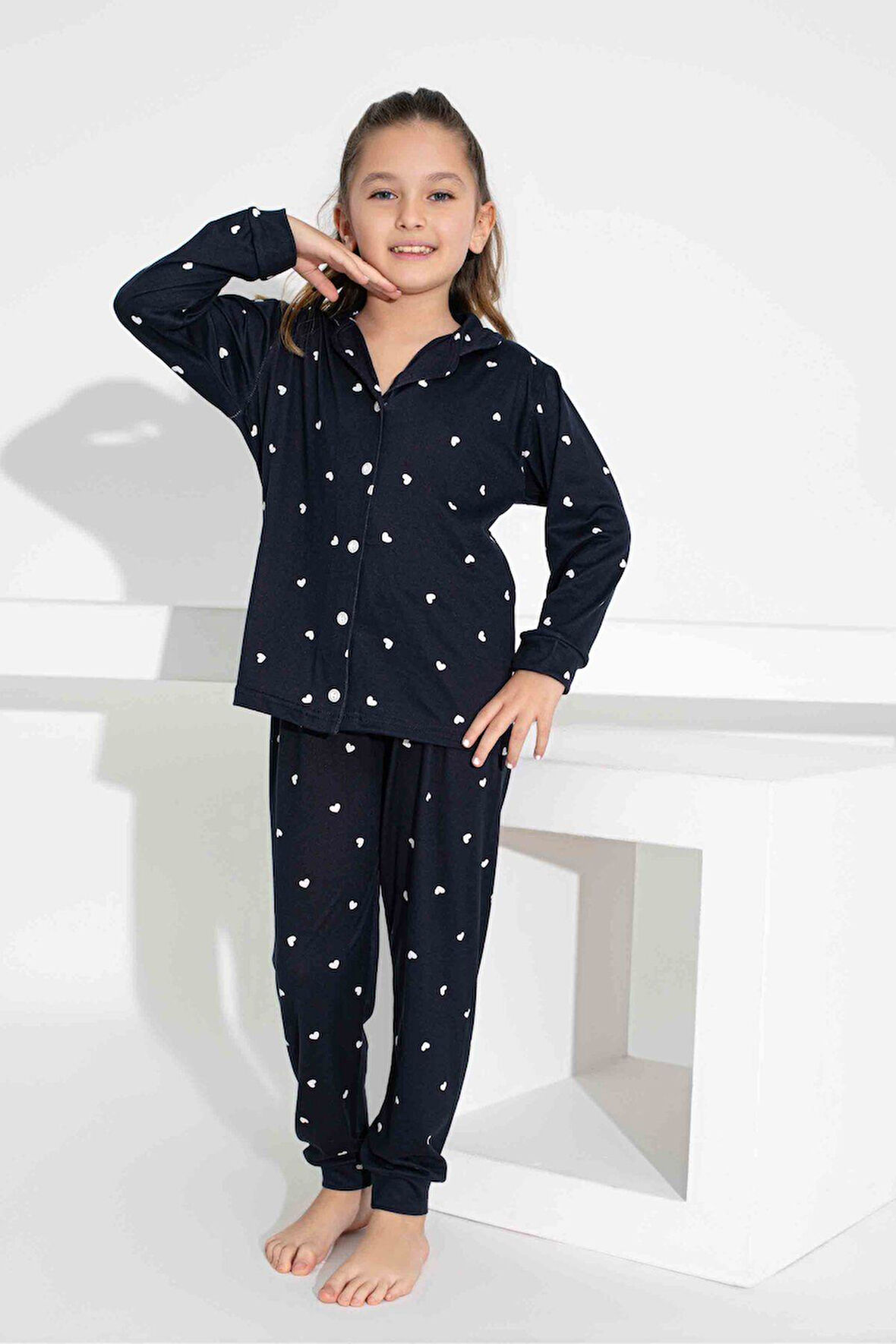 Kız Çocuk Kalp Desenli Düğmeli Uzun Kollu  Pijama Takımı