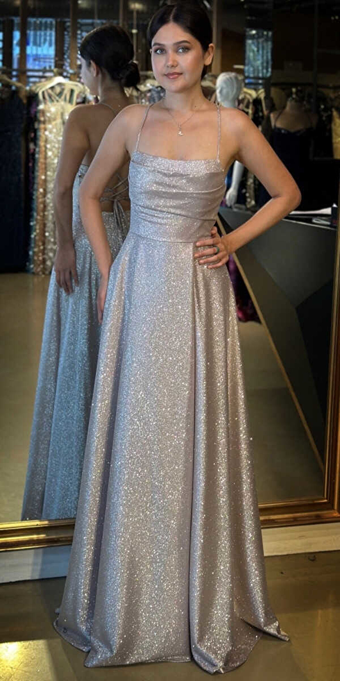 Gül Kurusu İp Askılı Kare Yaka Sırt Dekolteli  Kloş Etekli Simli Uzun Abiye Elbise 7780