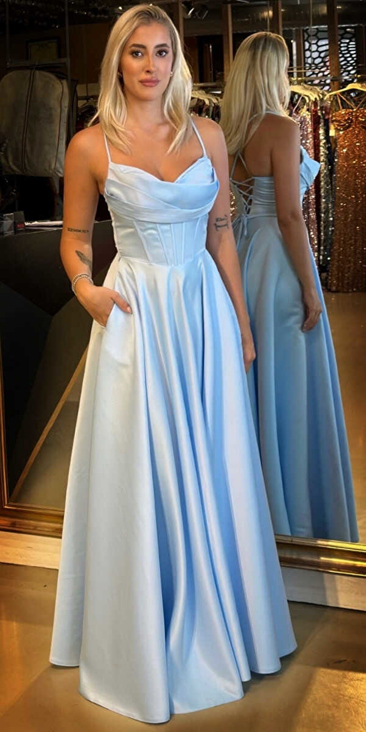 Mavi İp Askılı  Sırt Dekolteli  Kloş Etekli Saten Uzun Abiye Elbise 7783