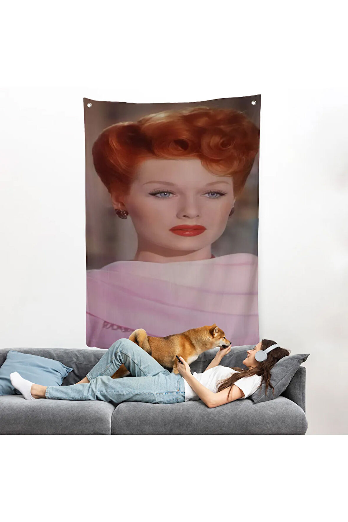 Lucille Topuzu Duvar Örtüsü-7792