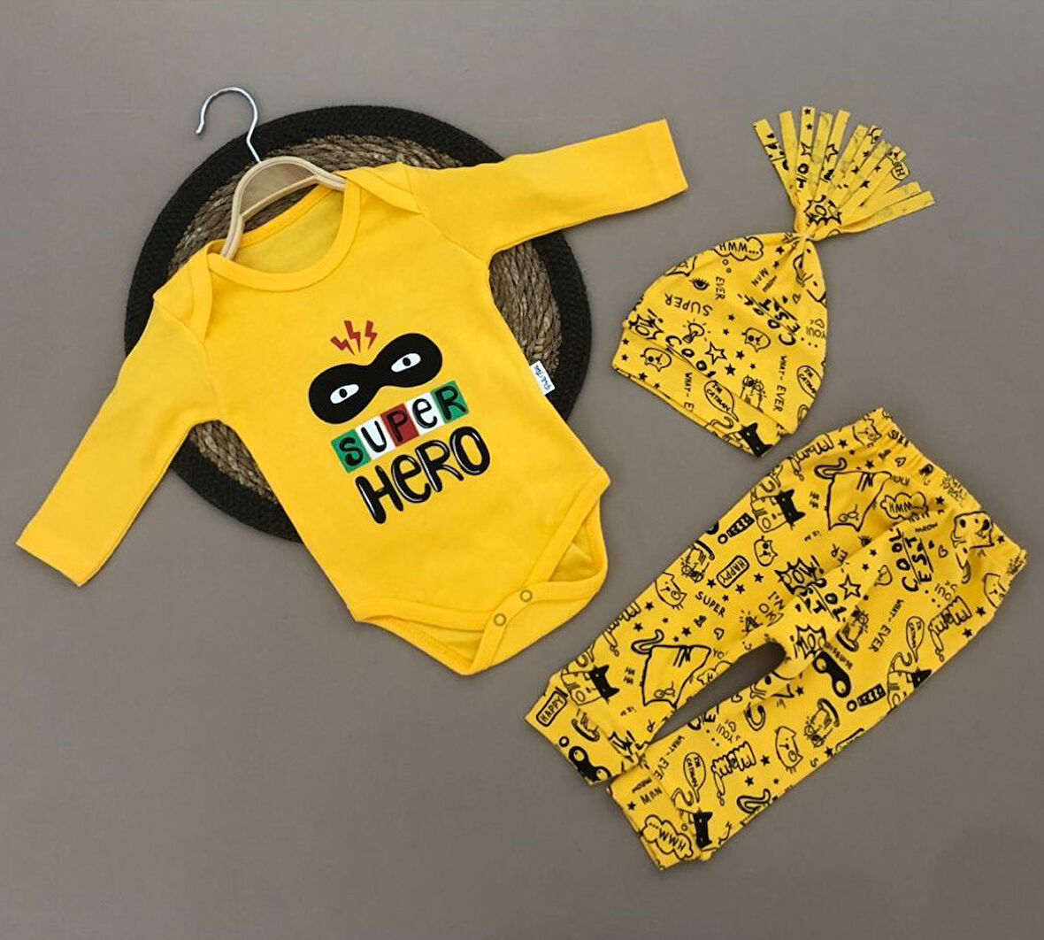 Super Hero Kukuleta Şapkalı Badili 3lü Bebek Takımı