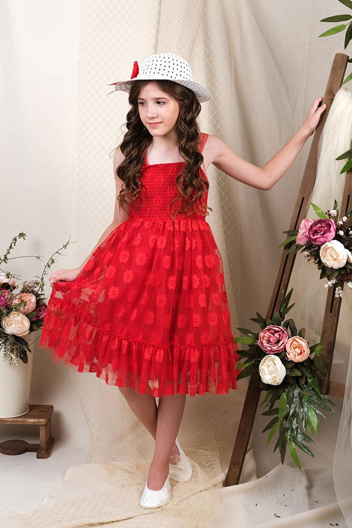 Şapkalı Gipeli Kız Elbise MNK0609