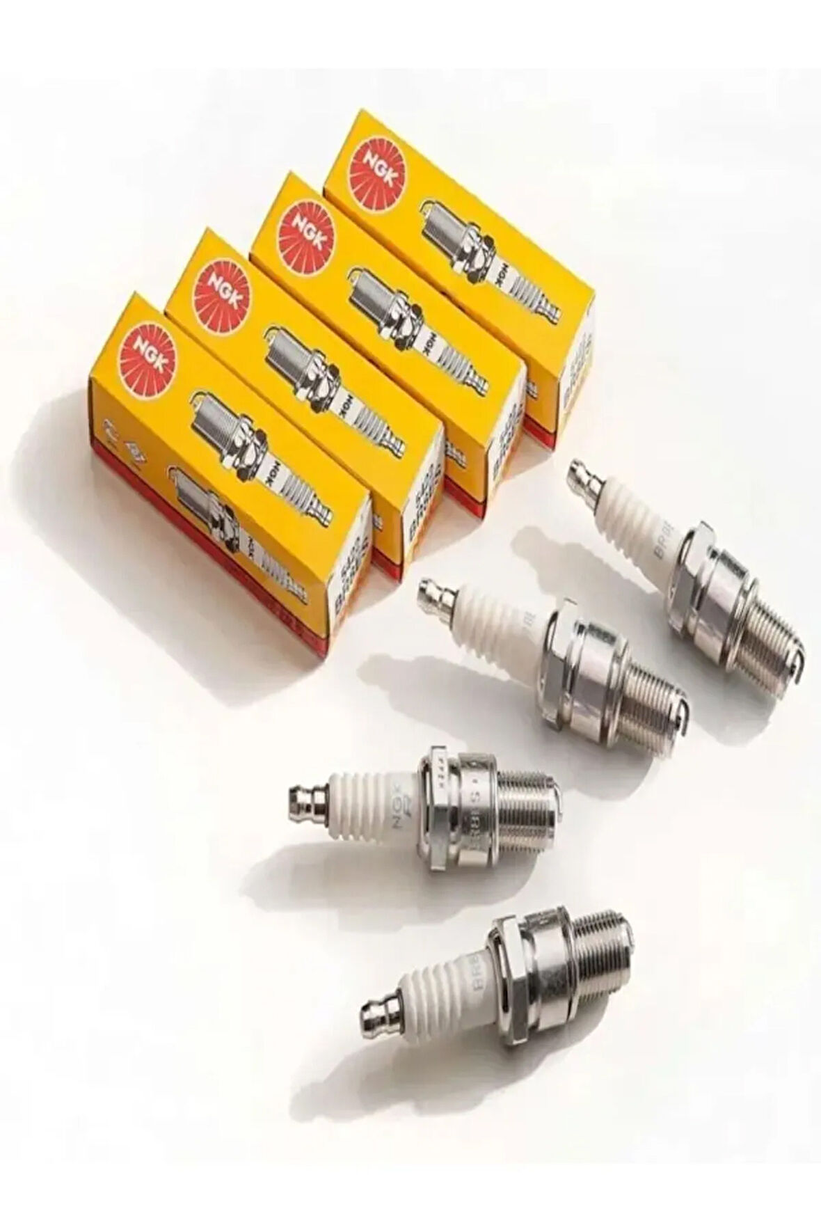 NGK 7811 Bujı Set(4)bp6es/m131 Doğan Şahin Kartal-r9 Toros R11/ford Escort/lada Samara/nıva/toscana/nova