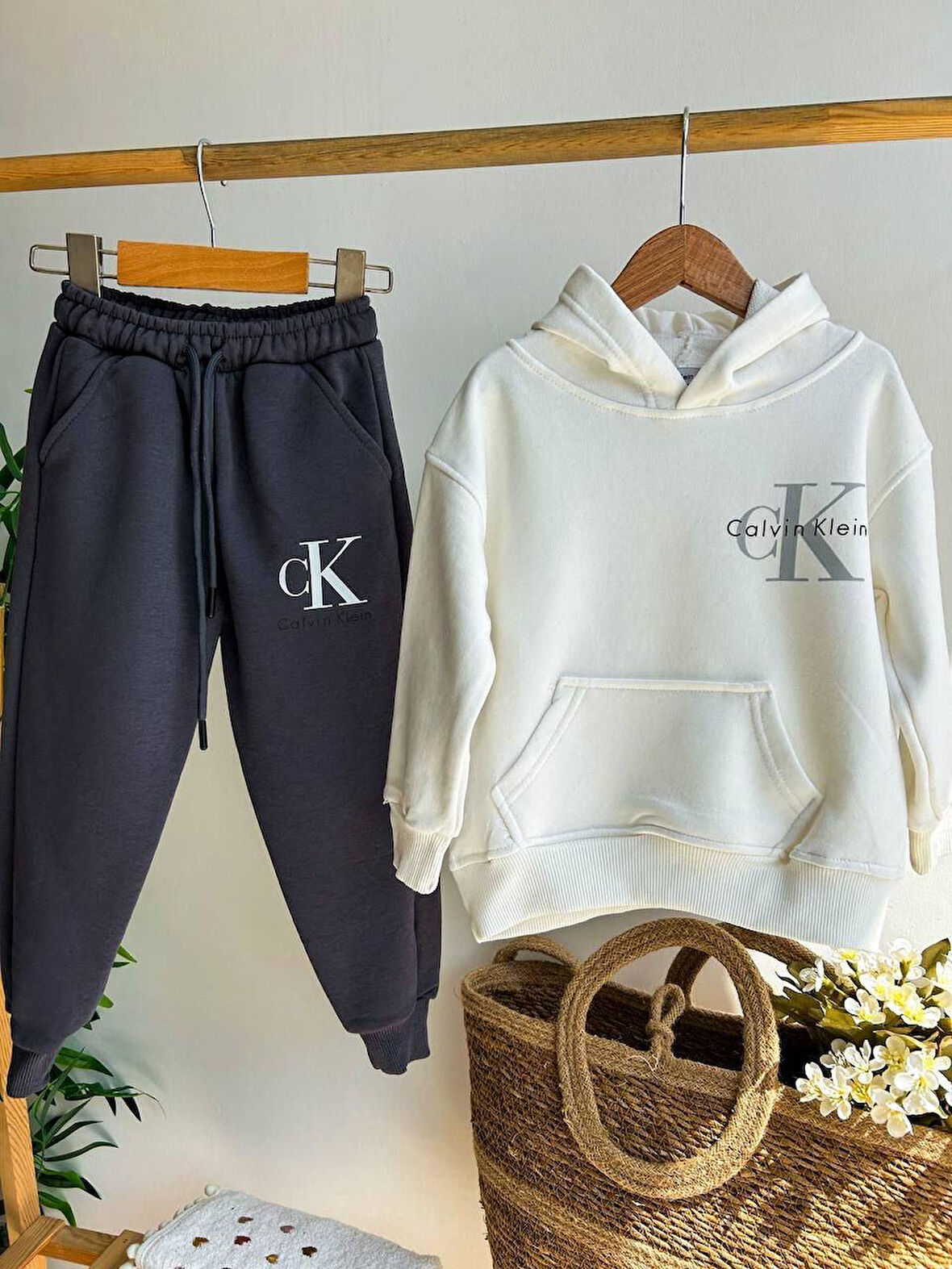 Kapüşonlu Sweatshirt Eşofman Alt-Üst Takım