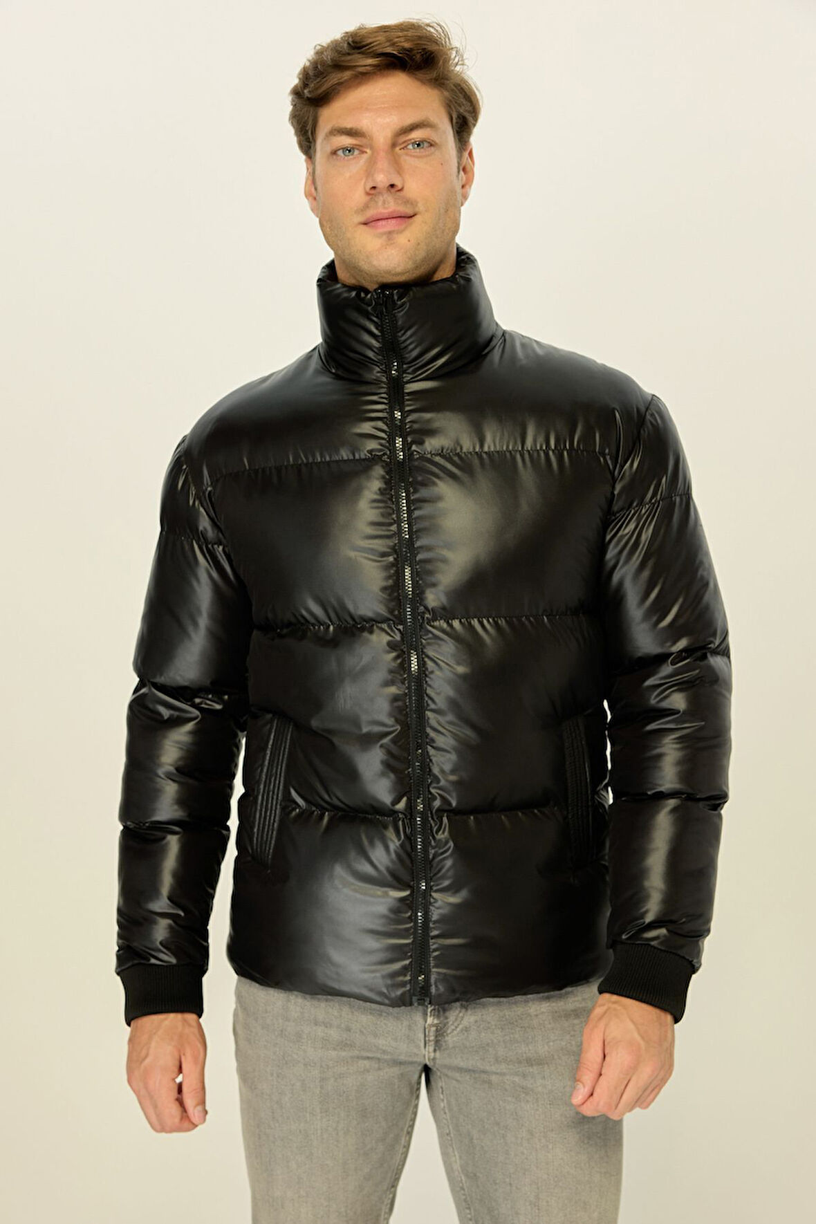 Erkek Parlak Siyah Şişme Rüzgar Geçirmez  Dik Yaka Mont | XL