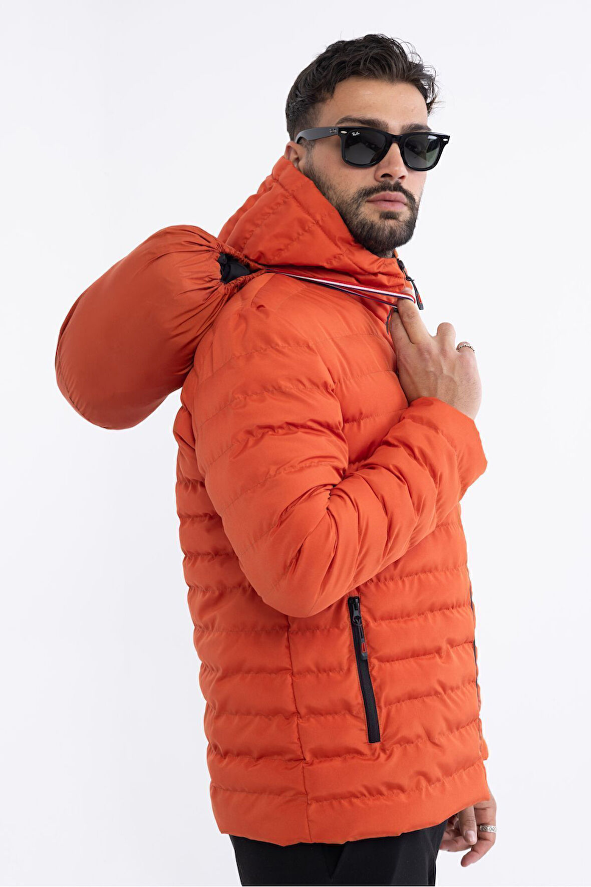 Erkek Kiremit  Rüzgar Geçirmez Kapüşonlu Taşınabilir Çantalı Elyaf Dolgulu Hafif Spor Mont | 2XL