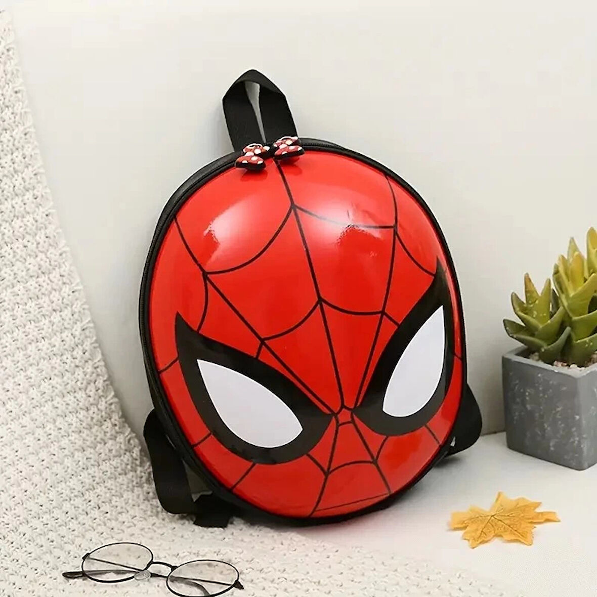 Spider-Man Süper Kahraman Çantası Ayarlanabilir Omuz Askısı, Dayanıklı Kumaş, Kırmızı ve Siyah Tasarım
