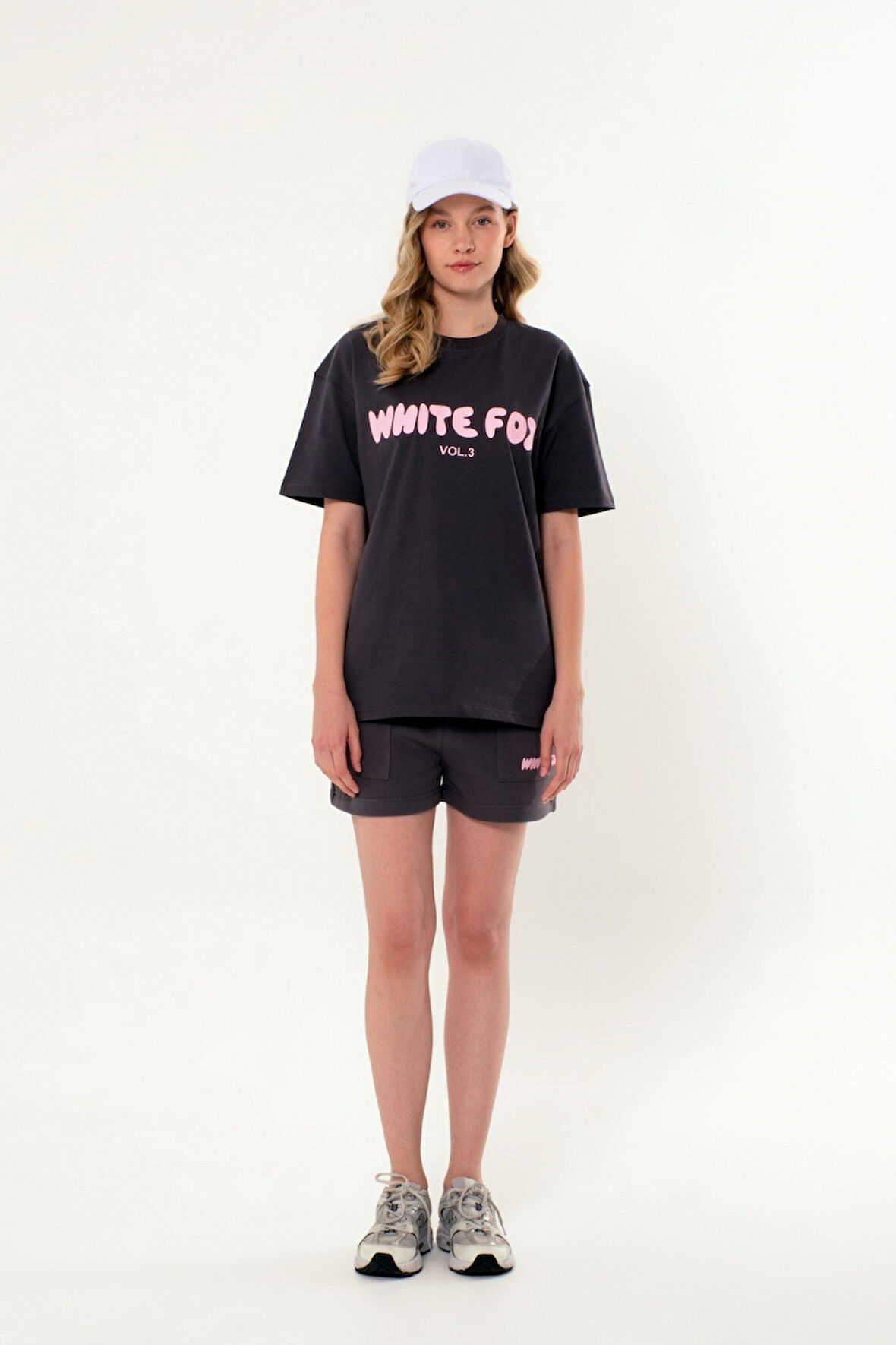 Kadın %100 Pamuk Şort  Yüksek Rubber Baskı Rahat ve Şık Tasarım