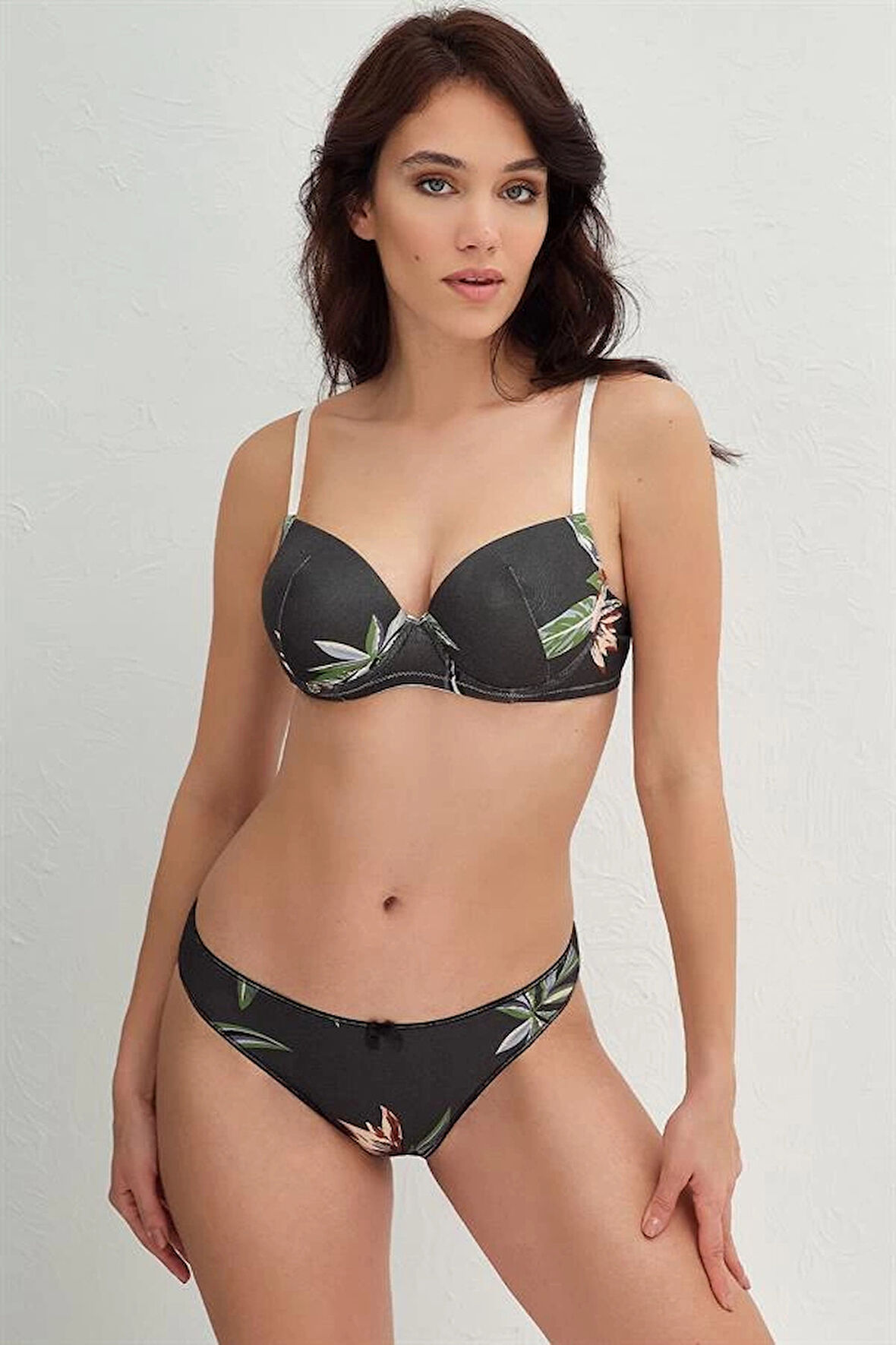 Amora Secret Viskon Balenli Destekli Dolgulu Çiçek Baskılı Sütyen ve Slip Takım