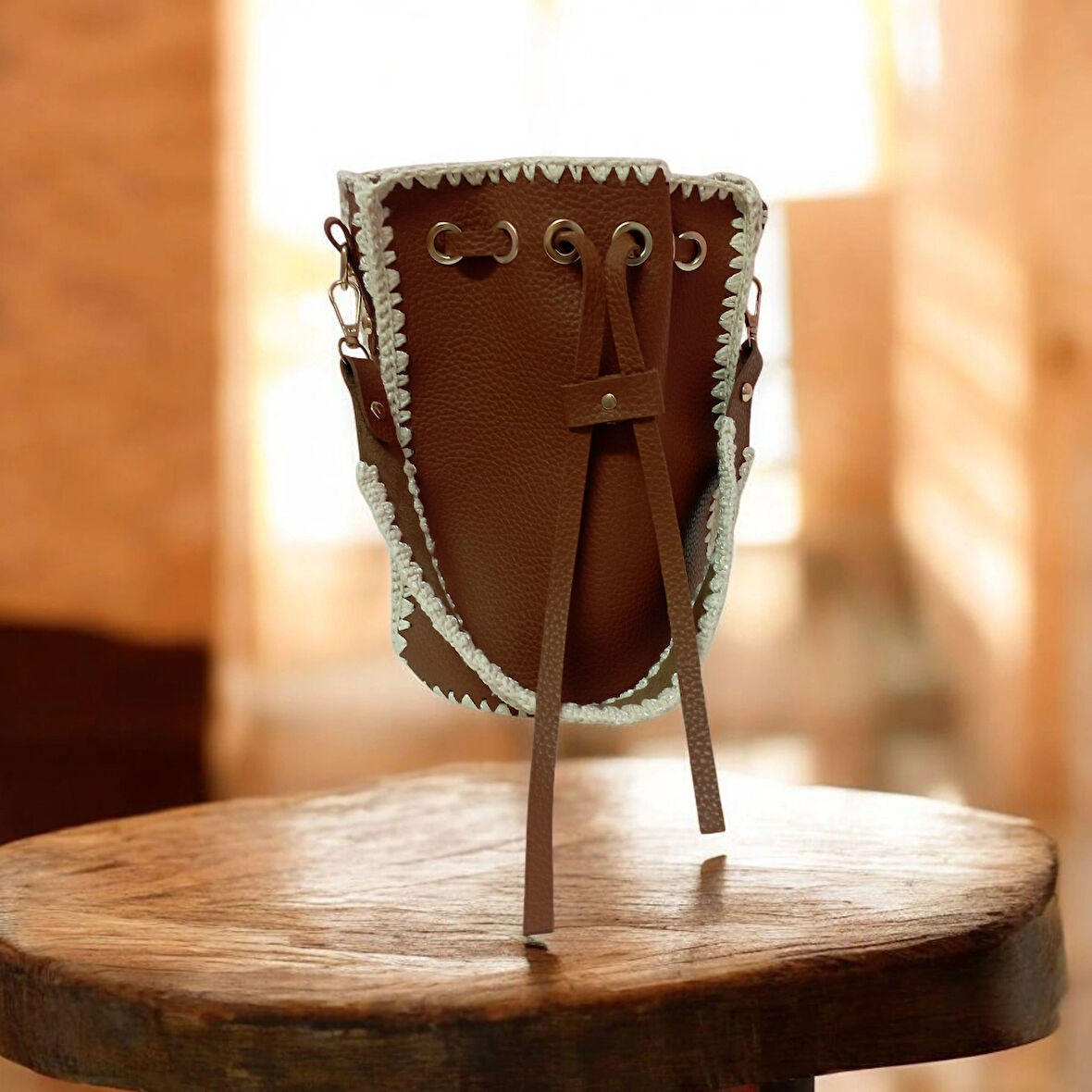 Alataçatı Modeli Kadın Omuz Çantası