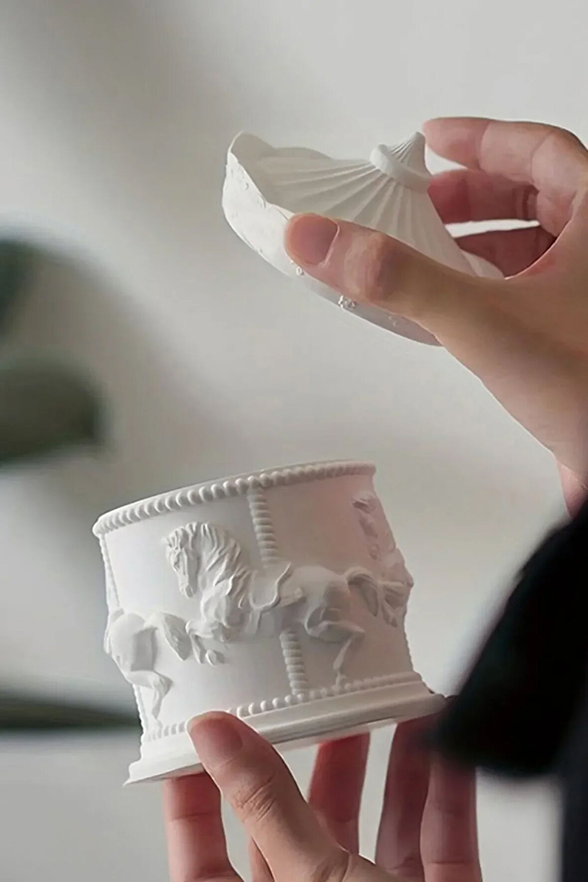 Atlı Karınca Carousel Dekoratif Takı Kutusu Boş Kutu