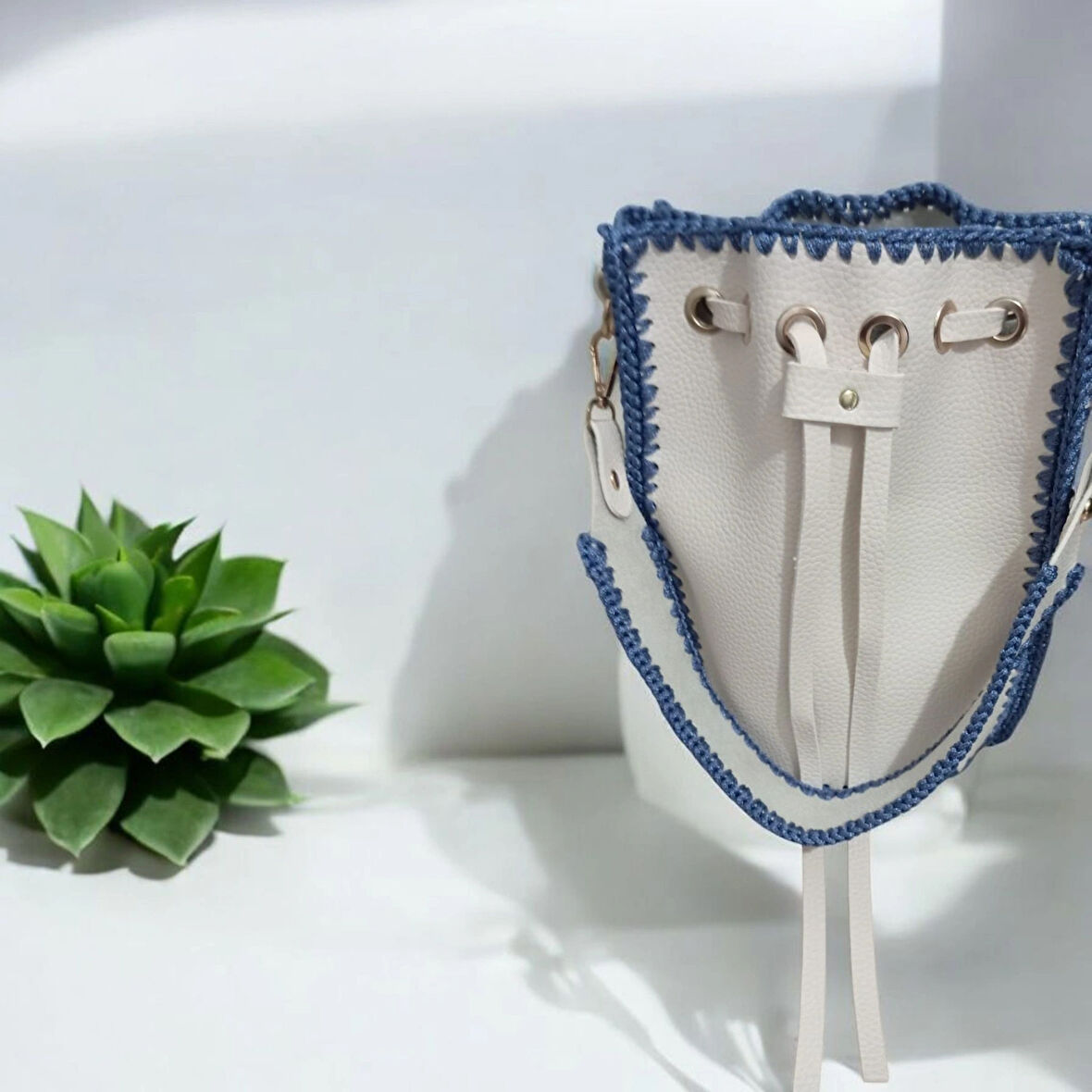 Alataçatı Modeli Kadın Omuz Çantası