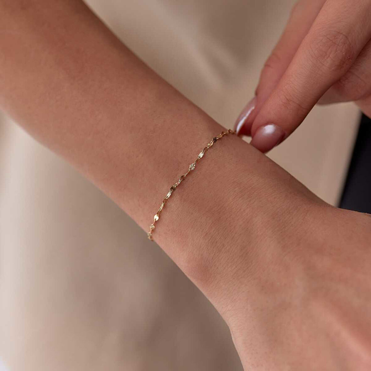 Güneşli Boomerang Bileklik