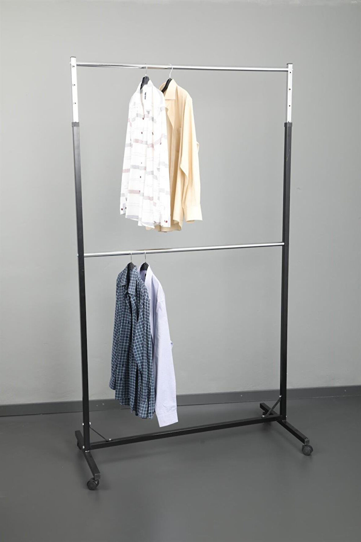 Çift Katlı Boyalı Askılık Standı