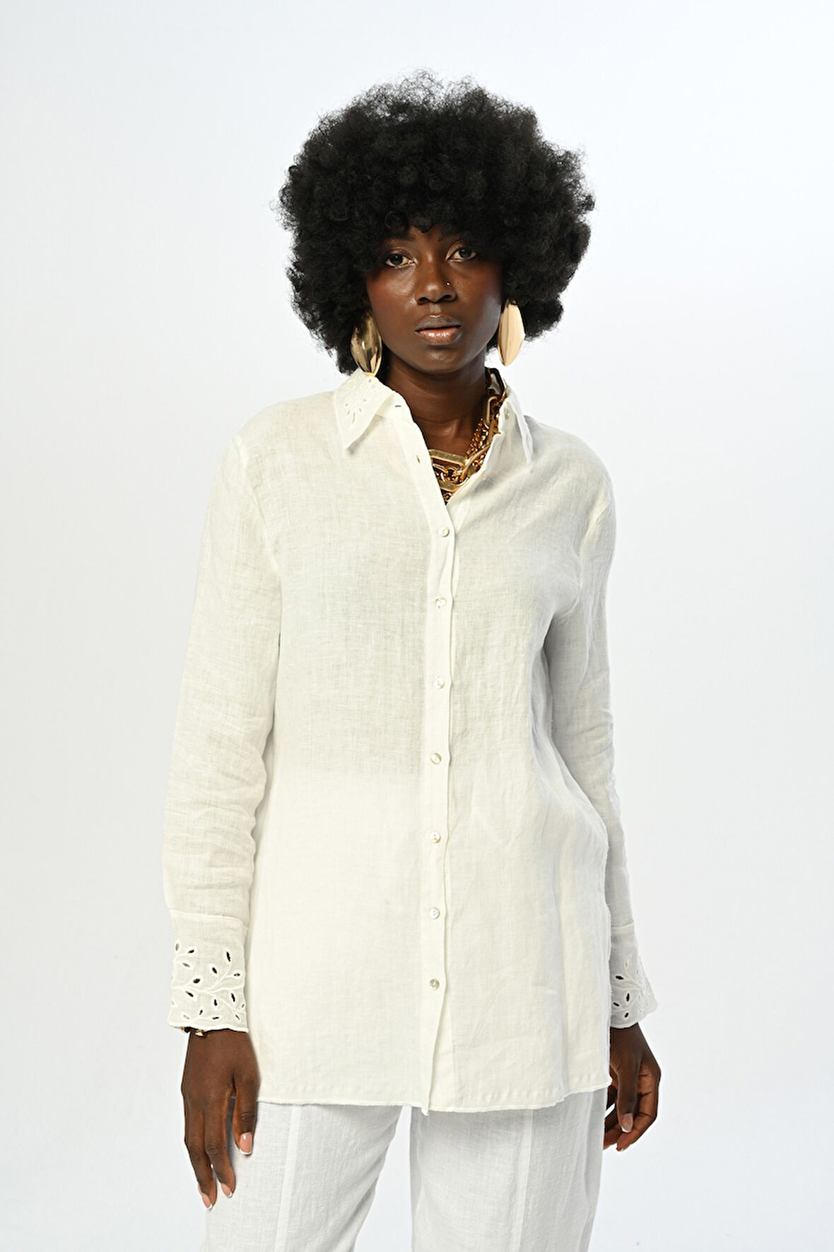 KADIN KOLLARI FİSTOLU DÜZ EKRU RENK GÖMLEK