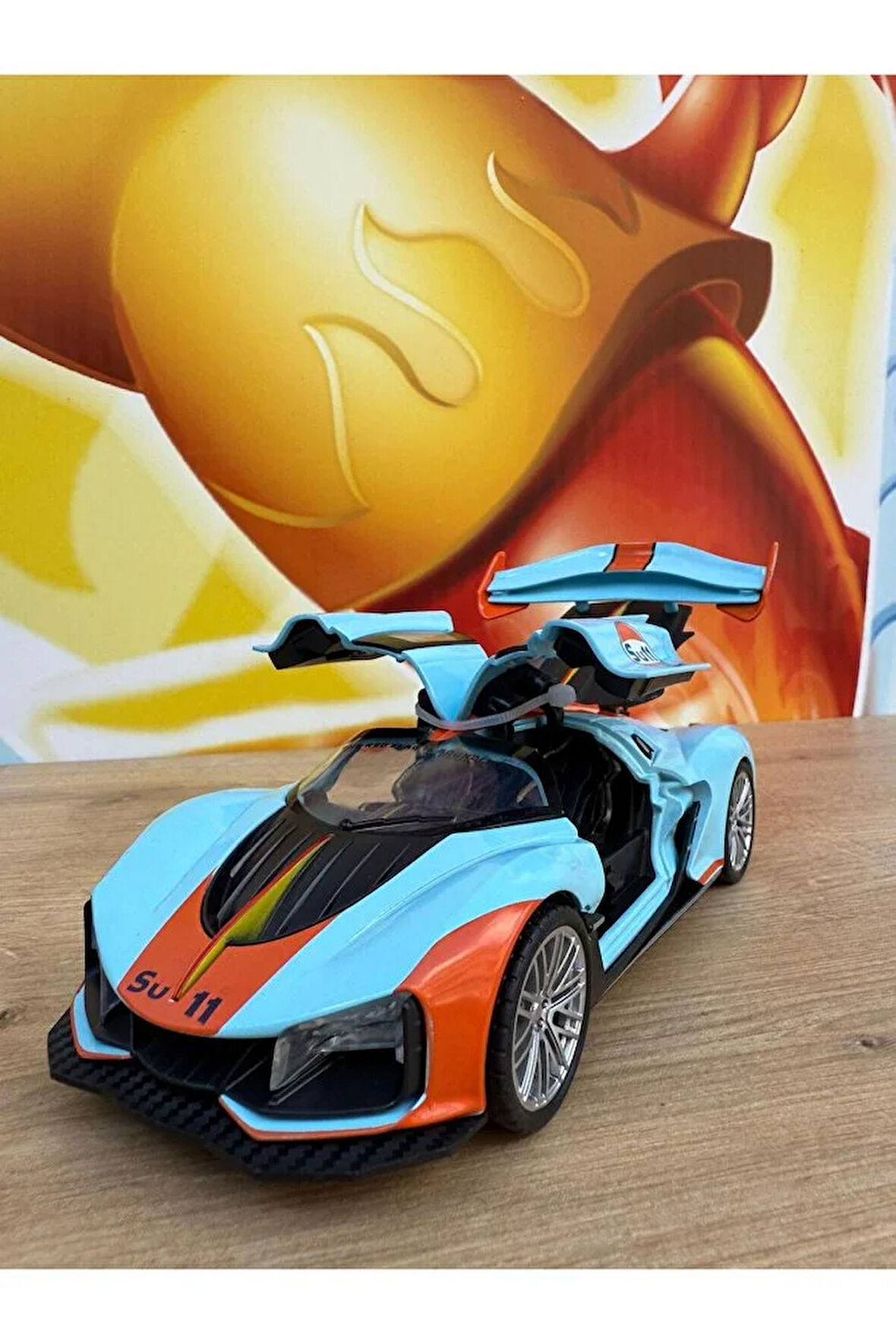 HONGQİ S9 Diecast Model Araba Sesli Işıklı Buhar Atar Kapıları Açılır Diecast Oyuncak Araba