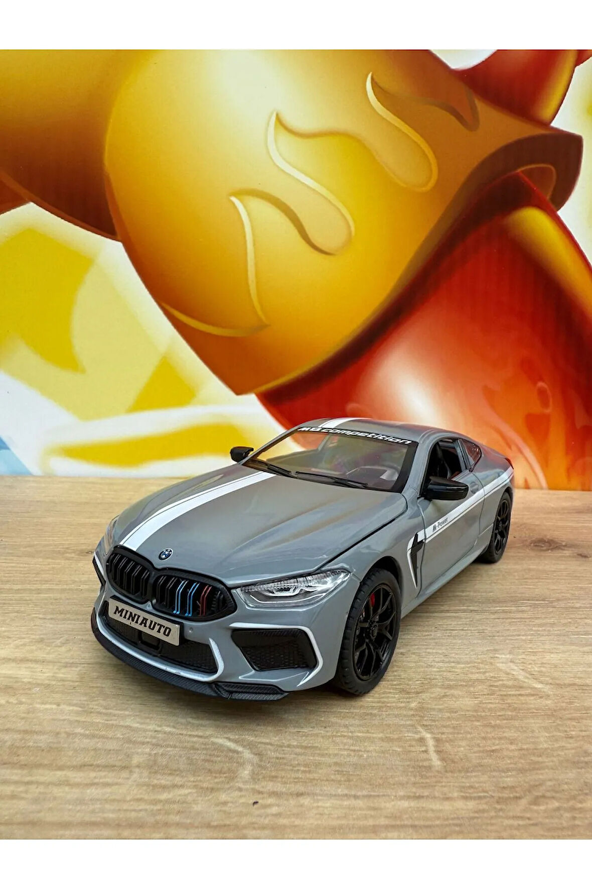 1:24 Bmw M8 Diecast Araba Kapılar Bagaj Kaput Açılır Sesli Ve Işıklı Bmw M8 Diecast Model Araba