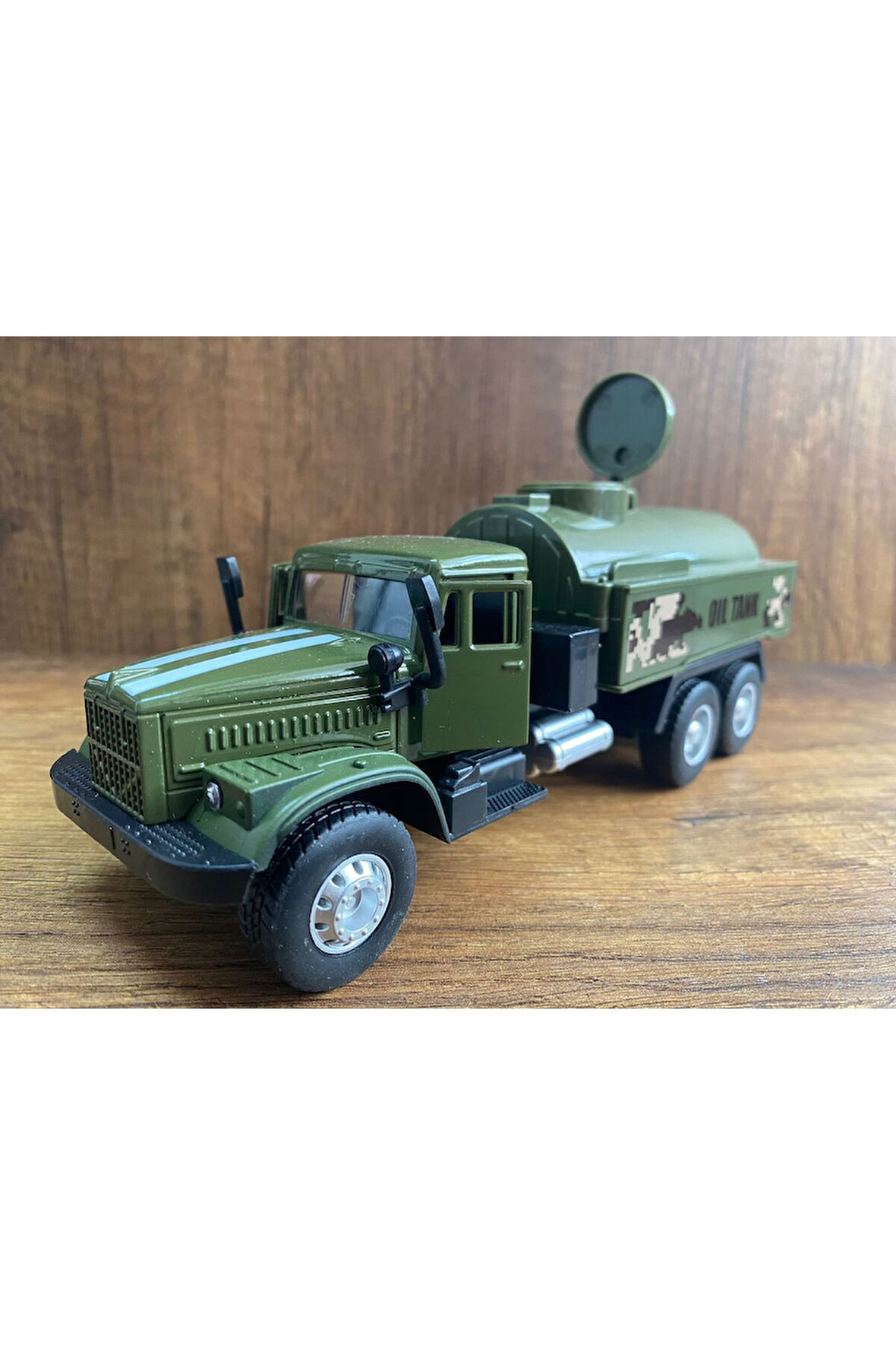 ASKERİ METAL KAMYON ASKERİ YAĞ TANKERİ ASKERİ TANKER METAL KAPILARI AÇILIR