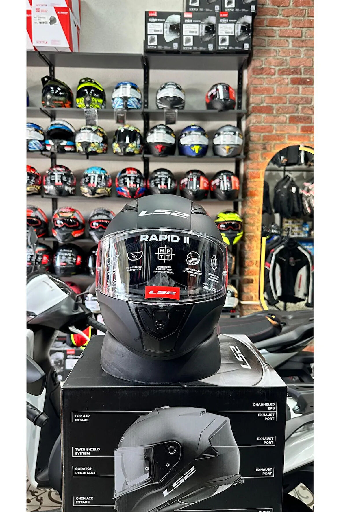 RAPID 2 MAT SİYAH KASK